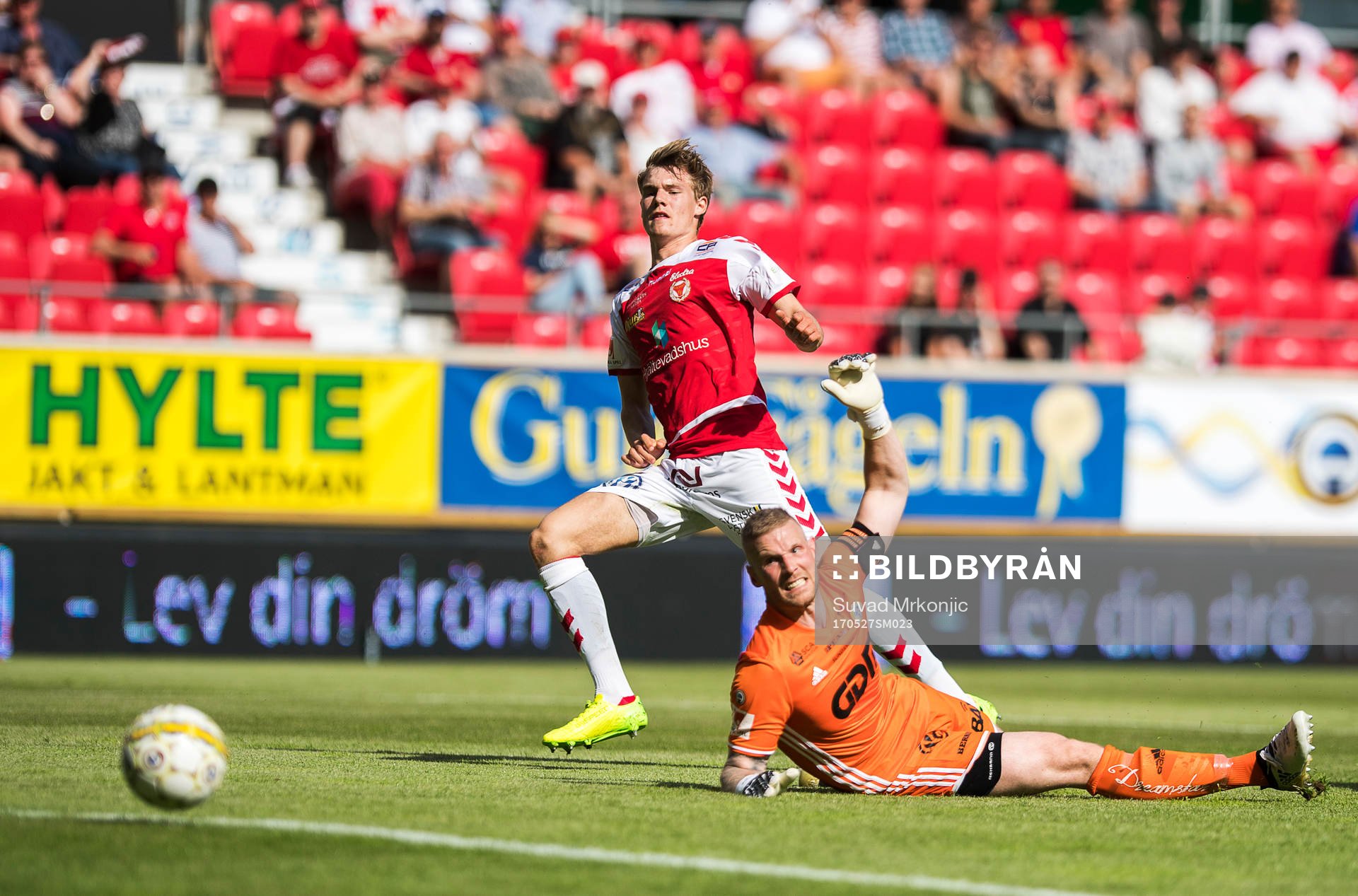 Kalmars Svante Ingelsson gör 2-0 målet bakom Sundsvalls