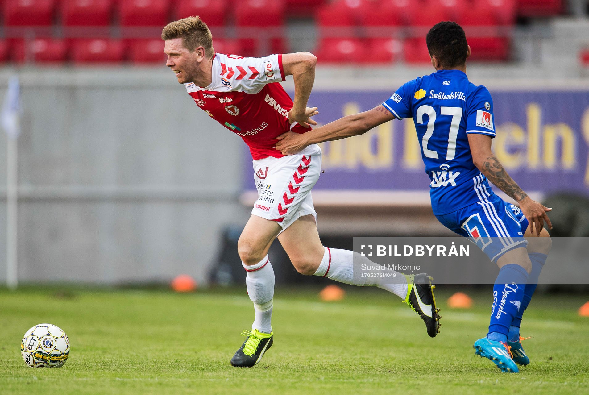 Kalmars David Elm och Sundsvalls Romain Gall