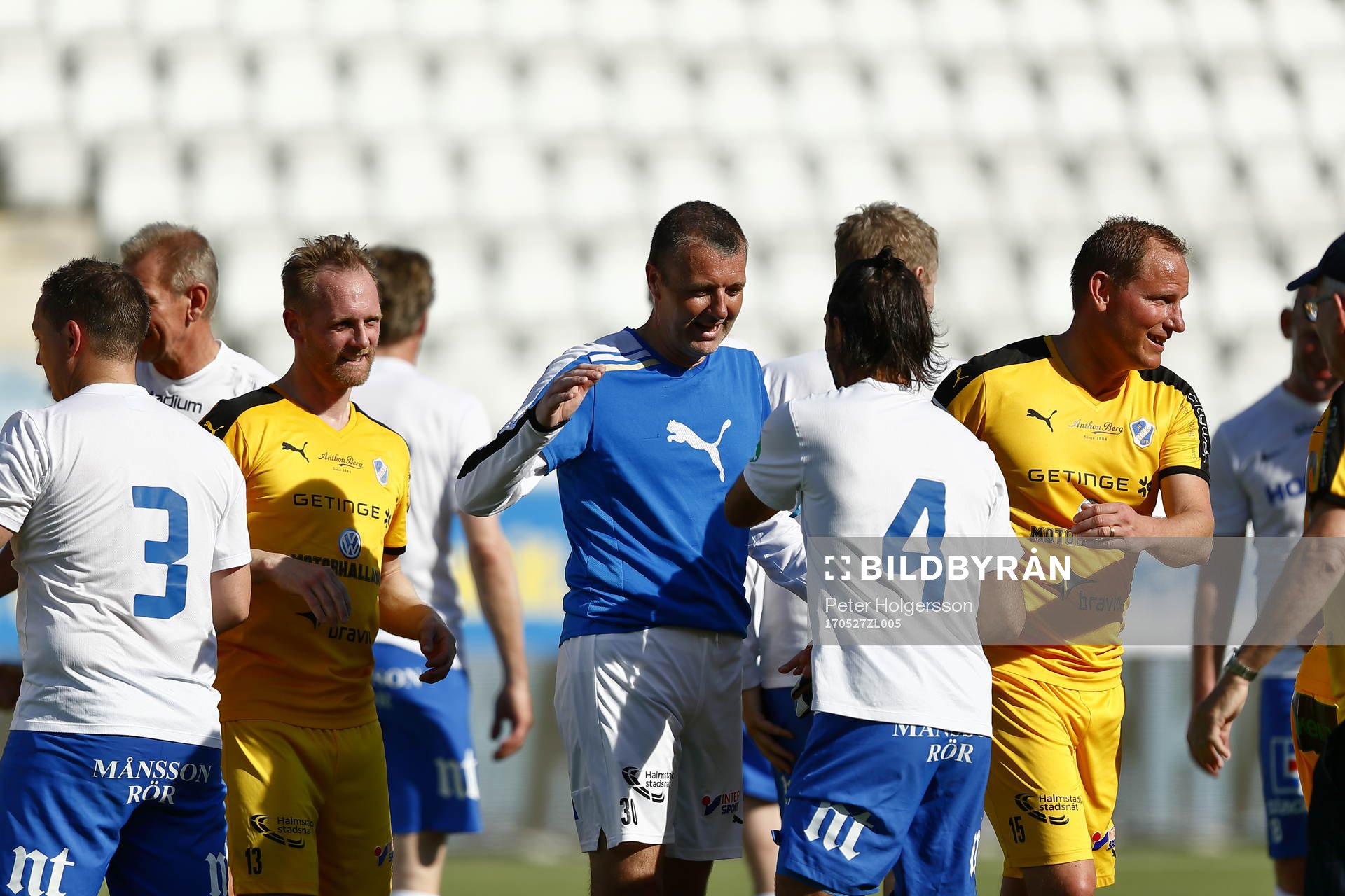 Jubileumsmatchen i fotboll mellan veteraner i Norrköping och Halmstad den 27 maj 2017 i Norrköping.