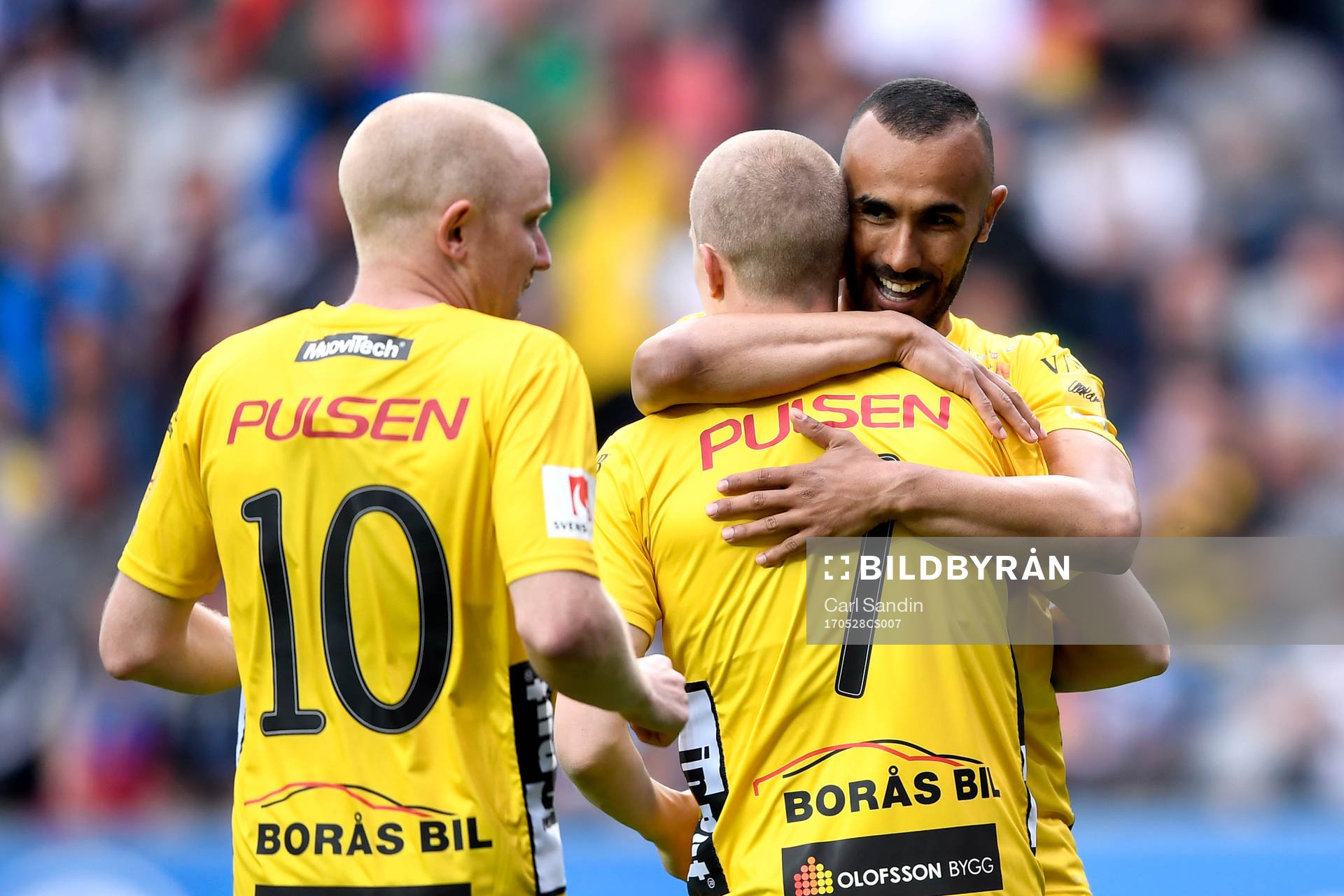 Elfsborgs Issam Jebali jublar med lagkamrater