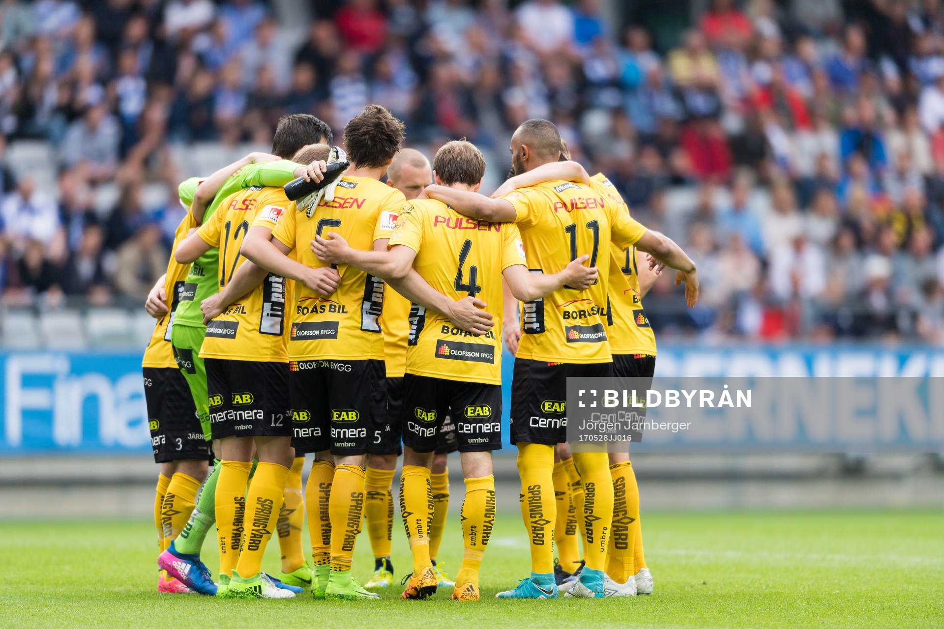 Elfsborgs spelare innan avspark i fotbollsmatchen i