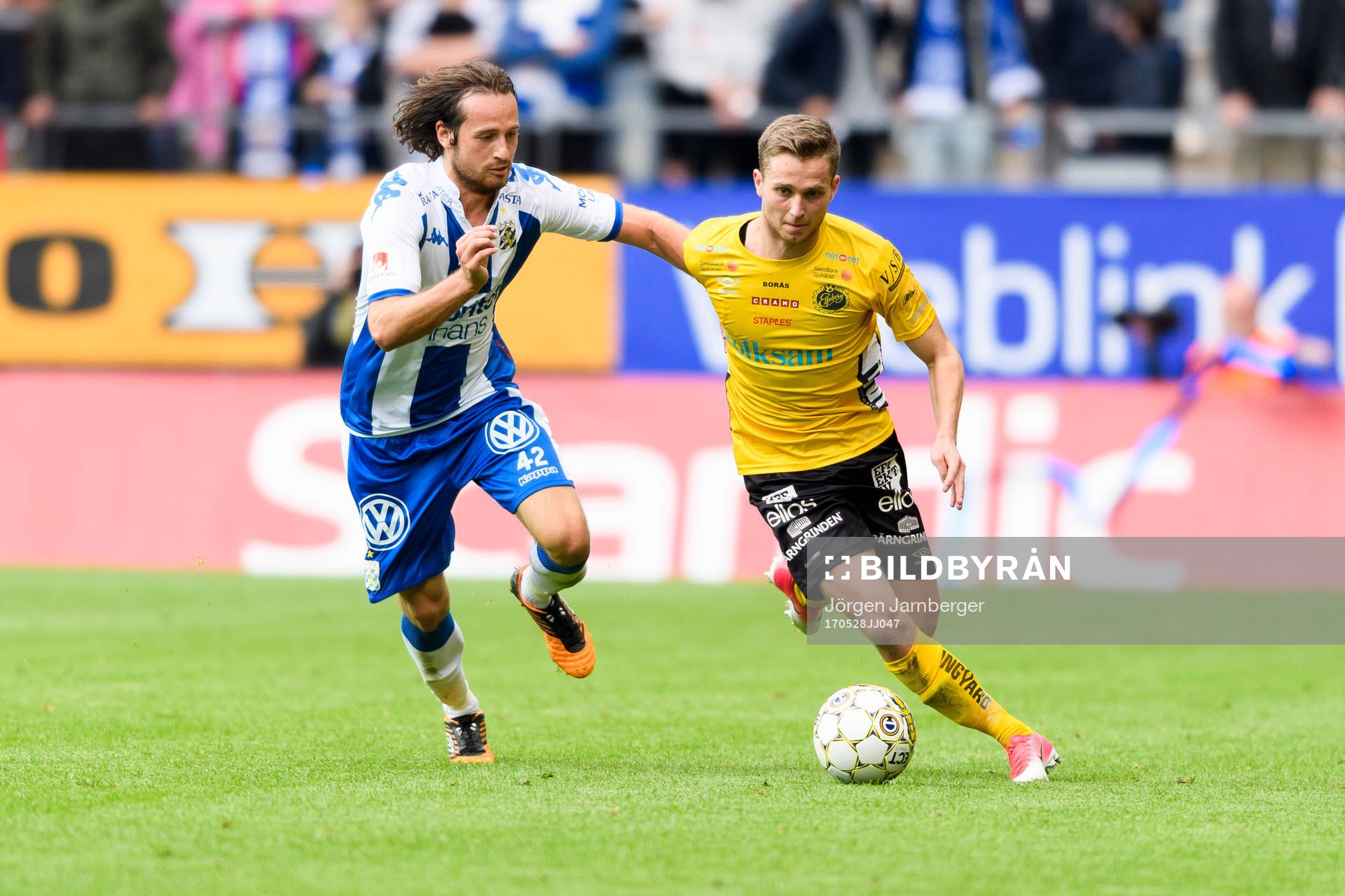 Elfsborgs Adam Lundqvist och IFK Göteborgs Mikkel Diskerud