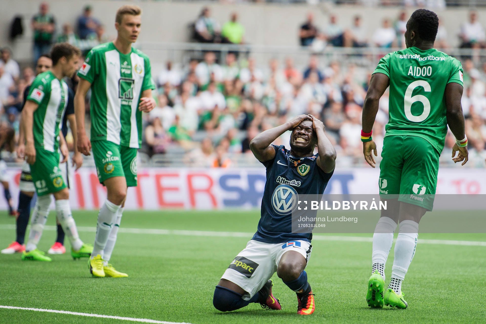 Jönköpings Eric Ayuk deppar