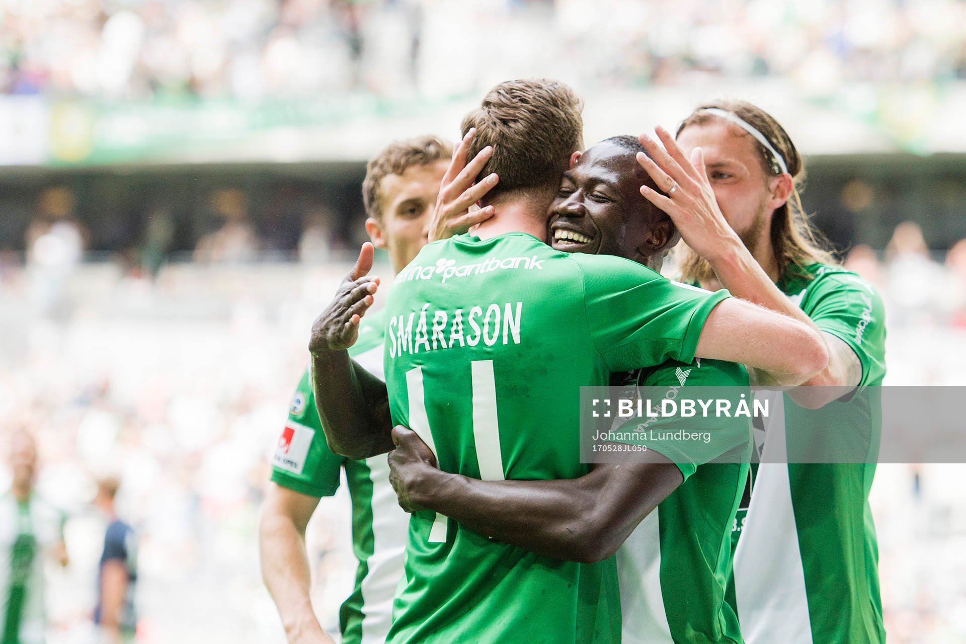 Hammarbys spelare jublar