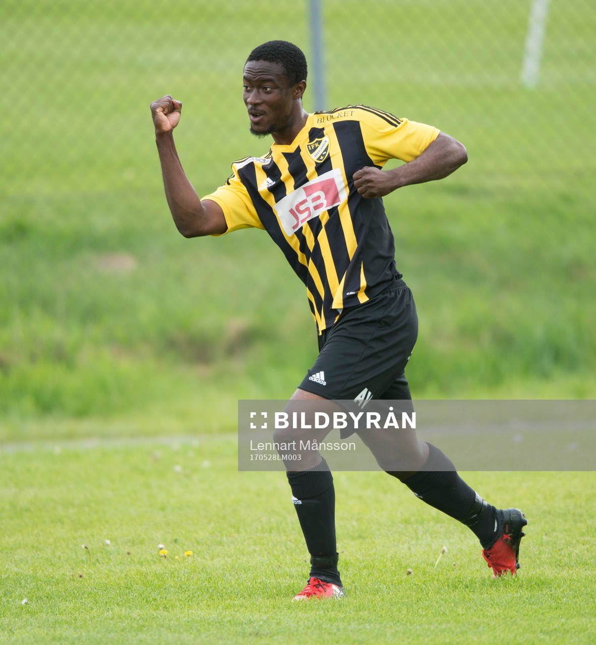 IFK Hässleholms Kojo Annor i matchen i division 2 mellan