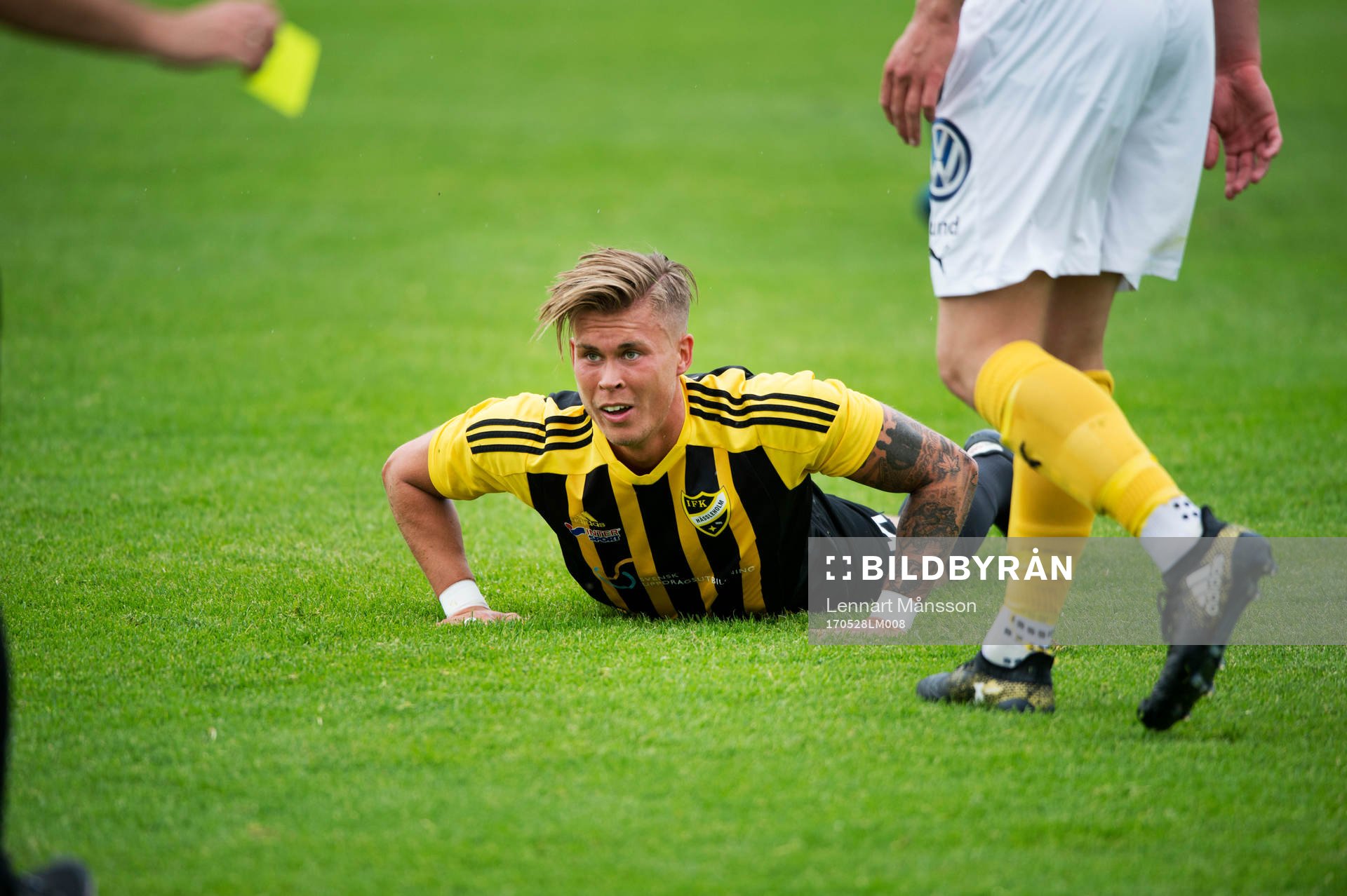 IFK Hässleholms Philip Wikström i matchen i division 2