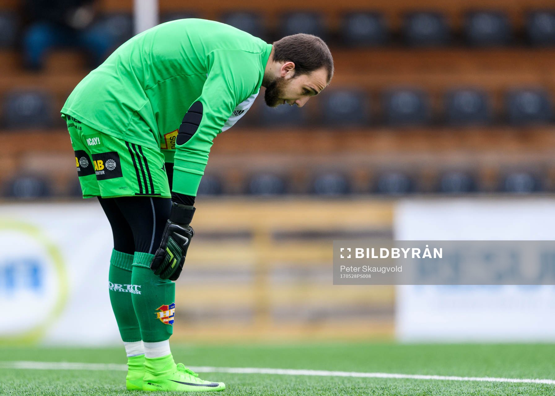 Härnösands målvakt Maksym Ivanov deppar