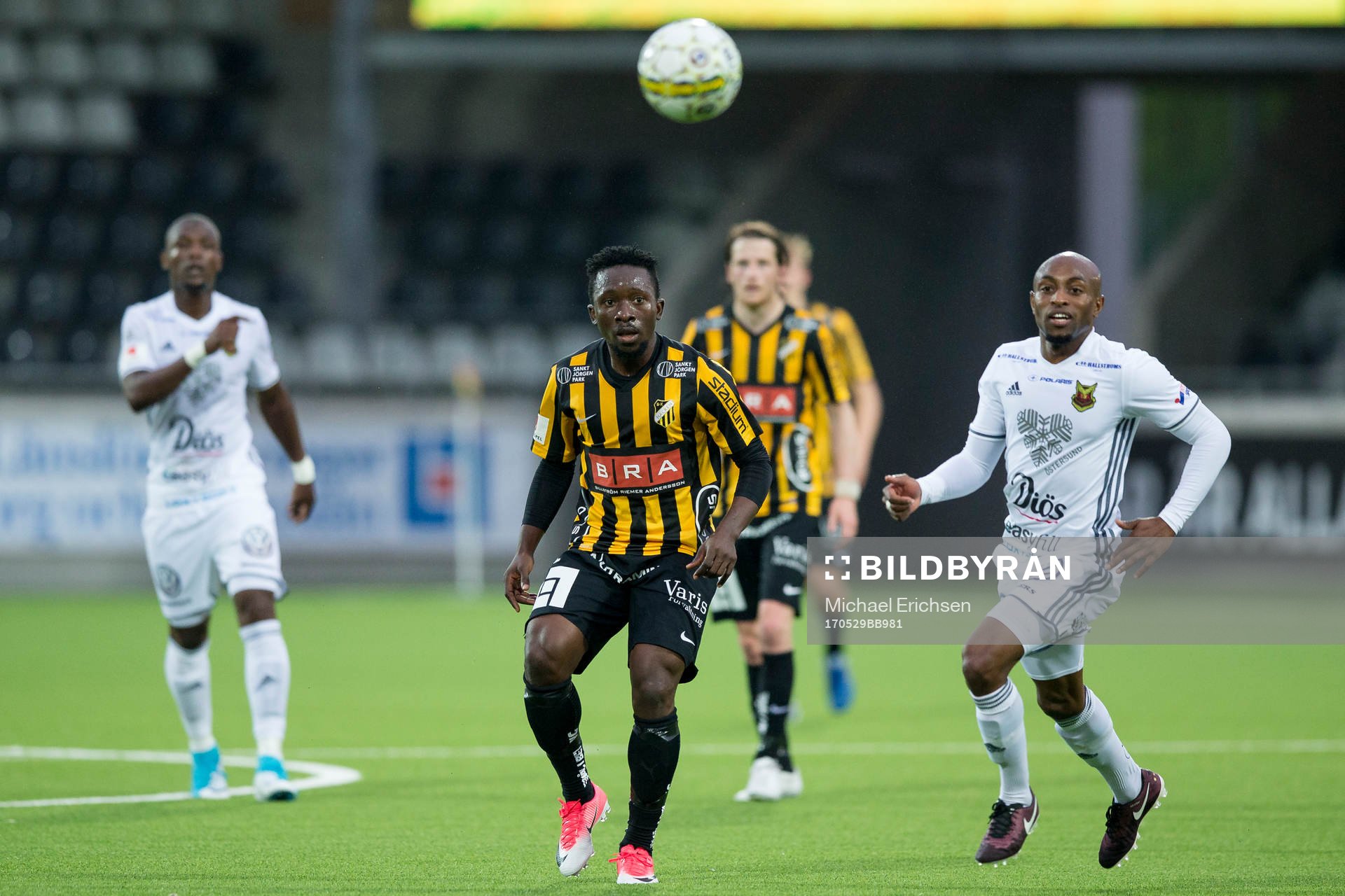 Häckens Chisom Egbuchulam under fotbollsmatchen i Allsvenskan mellan Häcken och Östersund den 29 maj 2017 i Göteborg.