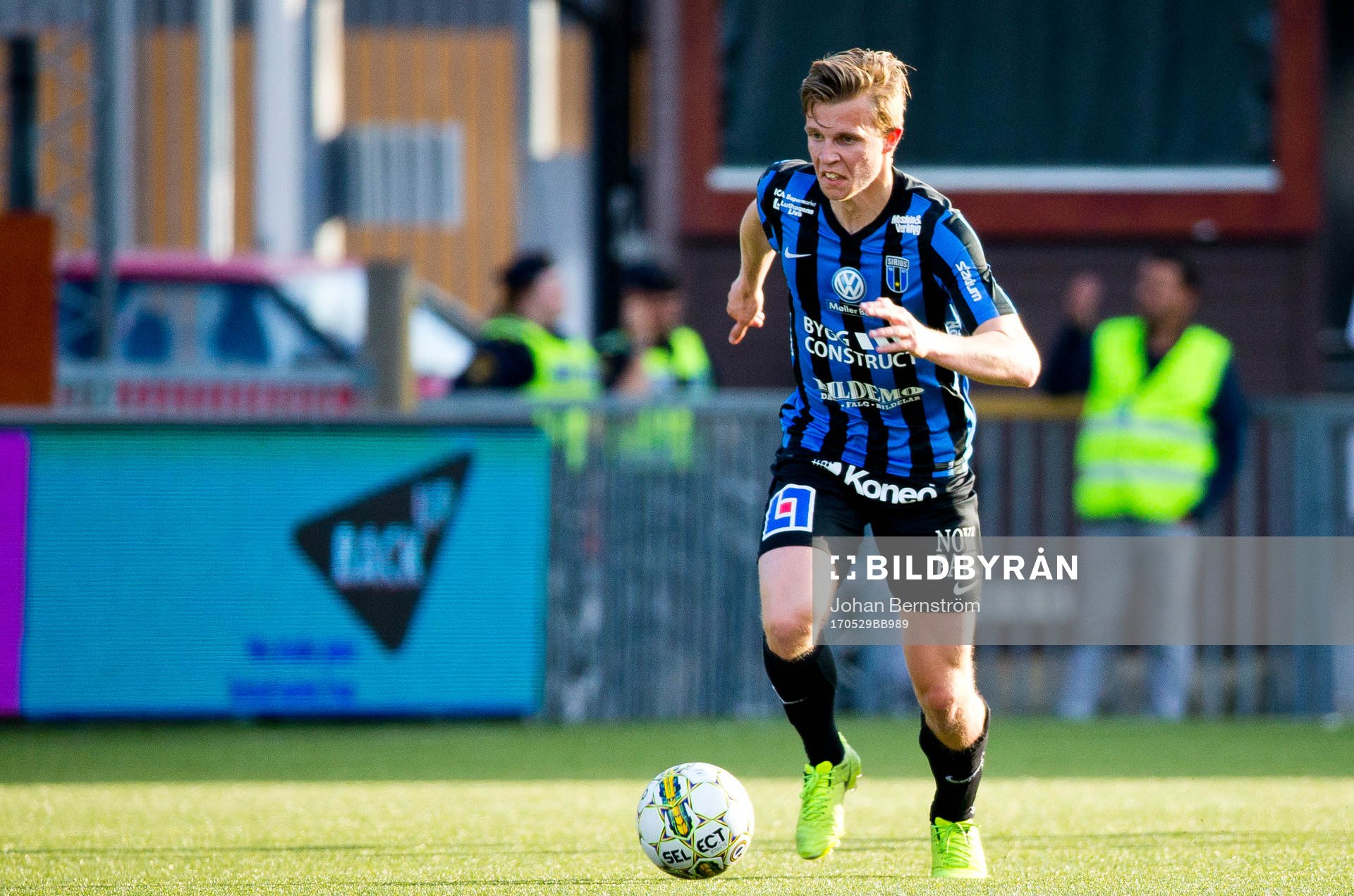 9 Sirius Oscar Kindlund gör sin första match från start