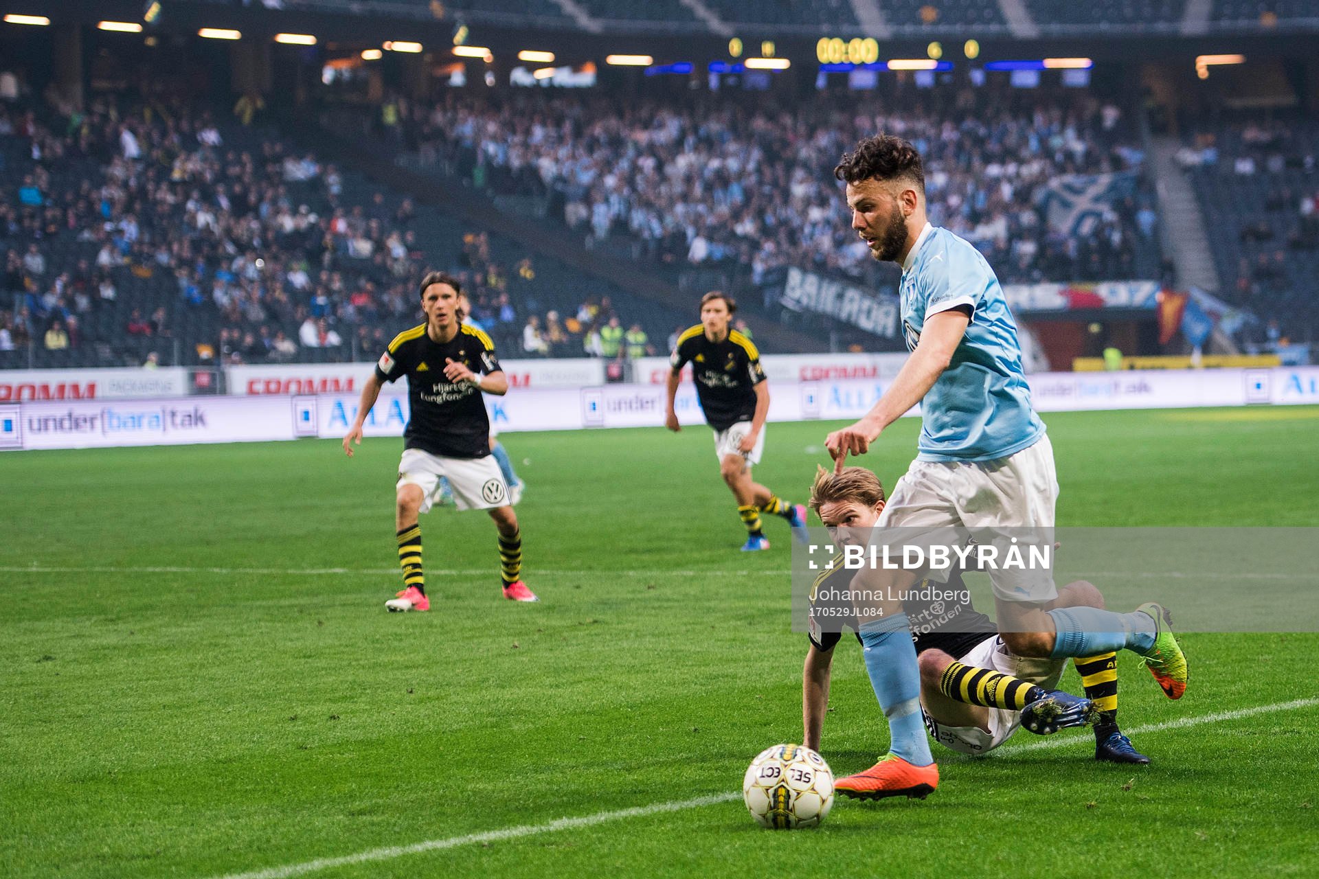 s Johan Blomberg och Malmö FFs Erdal Rakip