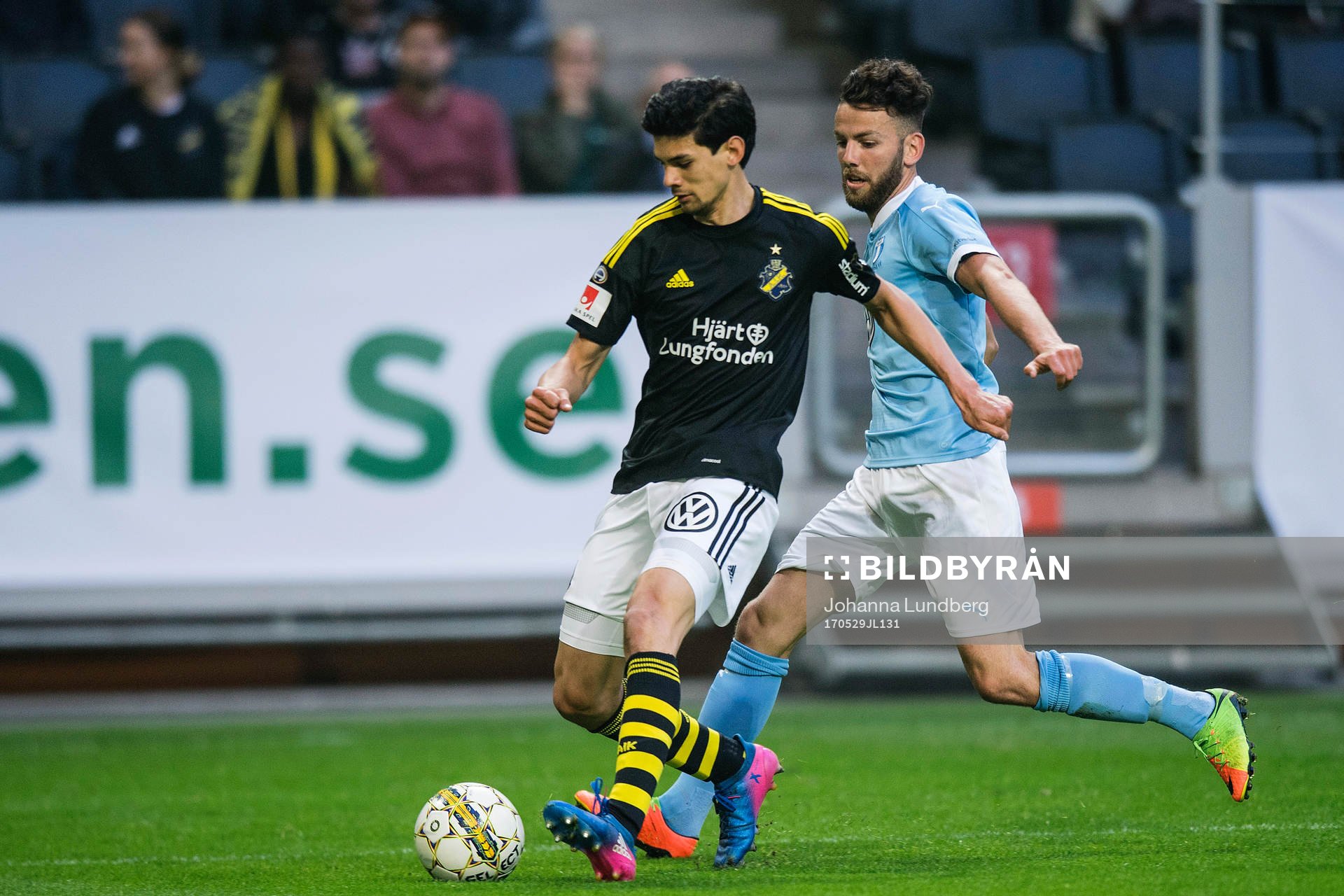 s Jesper Nyholm och Malmö FFs Erdal Rakip