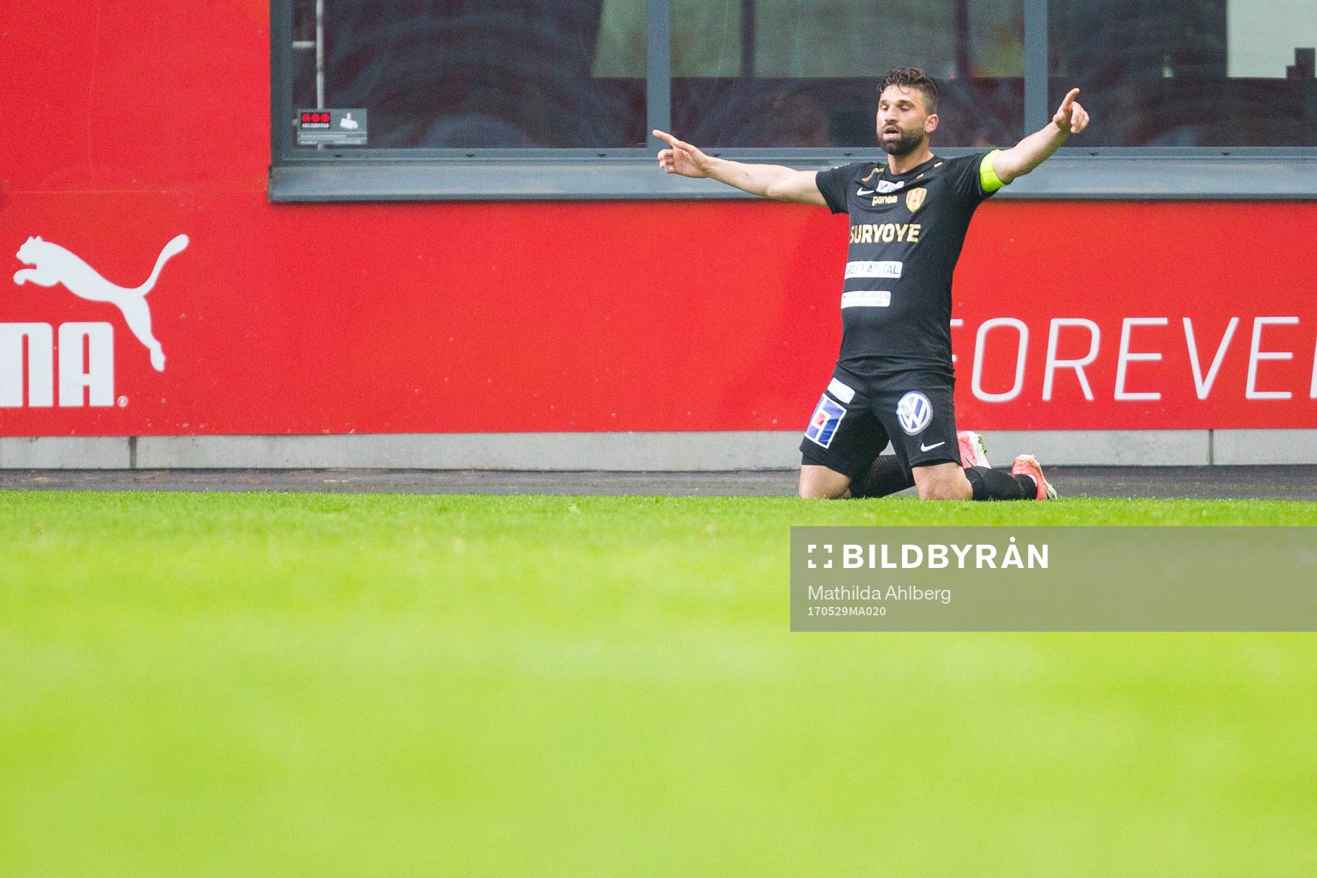 Syrianskas Mattias Mete jublar