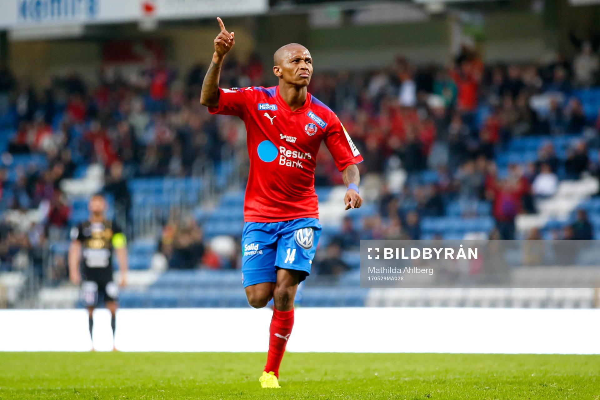 Helsingborgs Bradley Surprise Ralani jublar