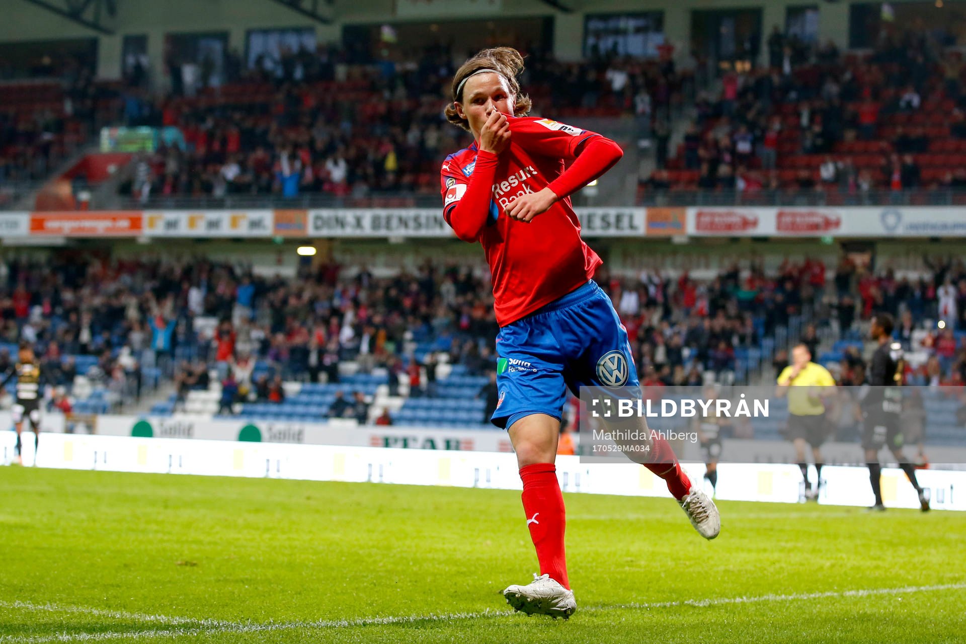 Helsingborgs Max Svensson jublar