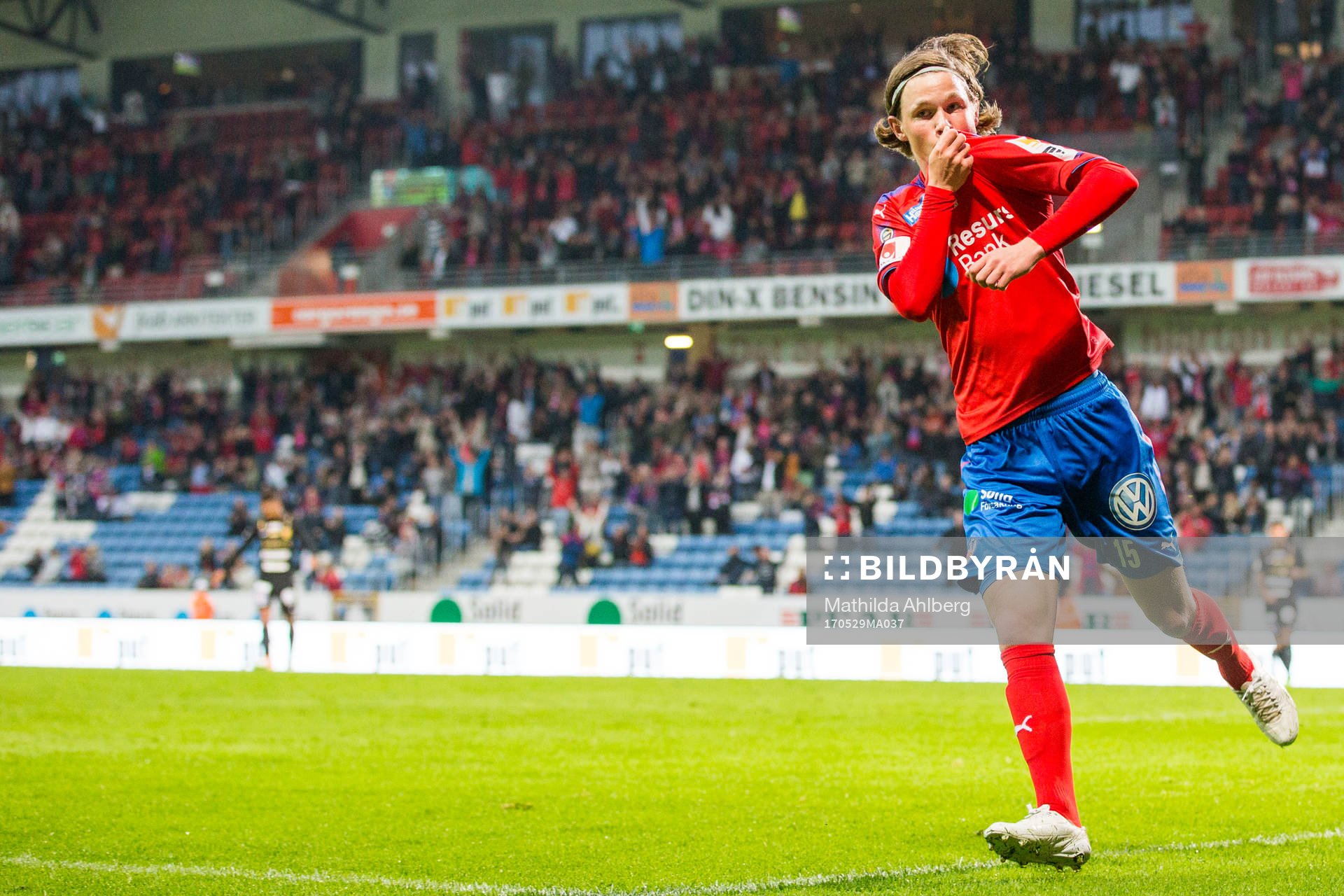 Helsingborgs Max Svensson jublar