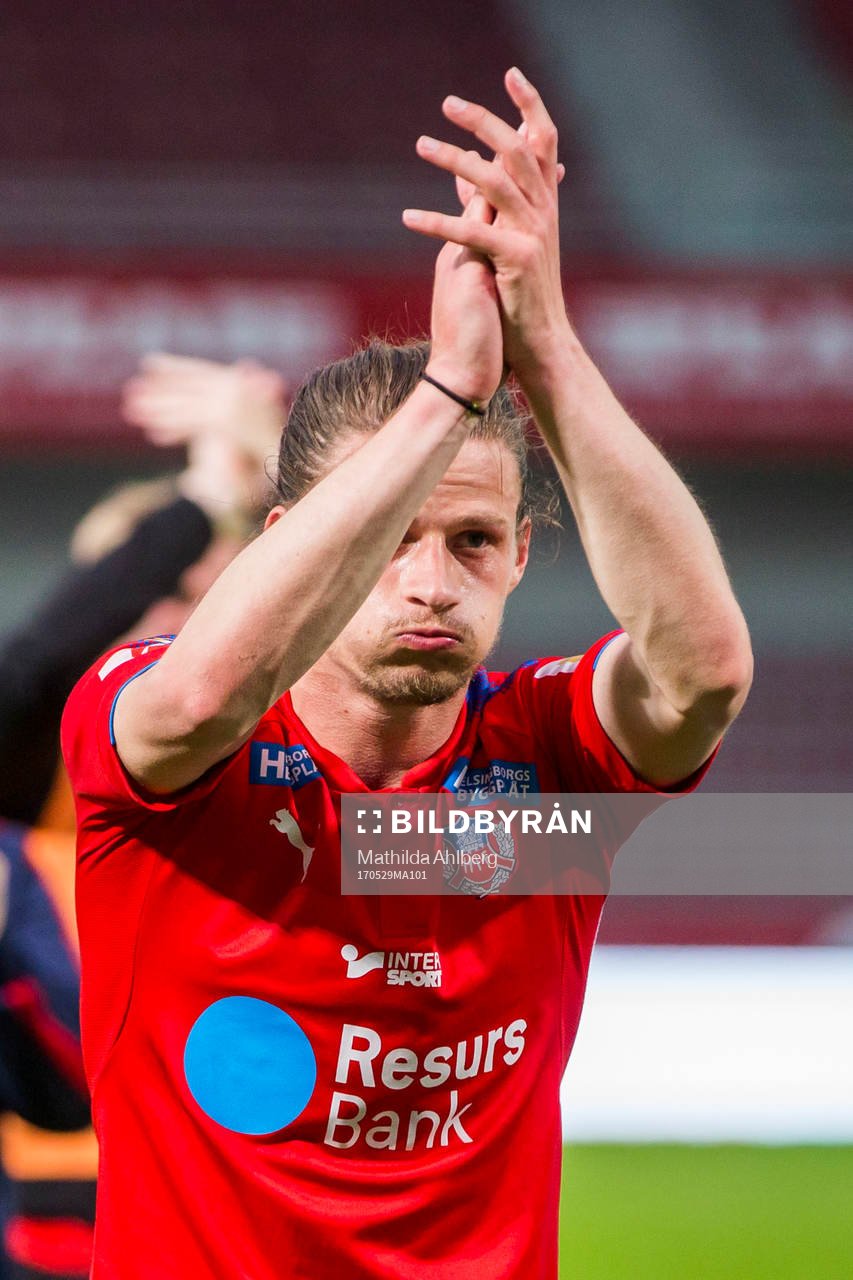 Helsingborgs Jesper Lange  jublar