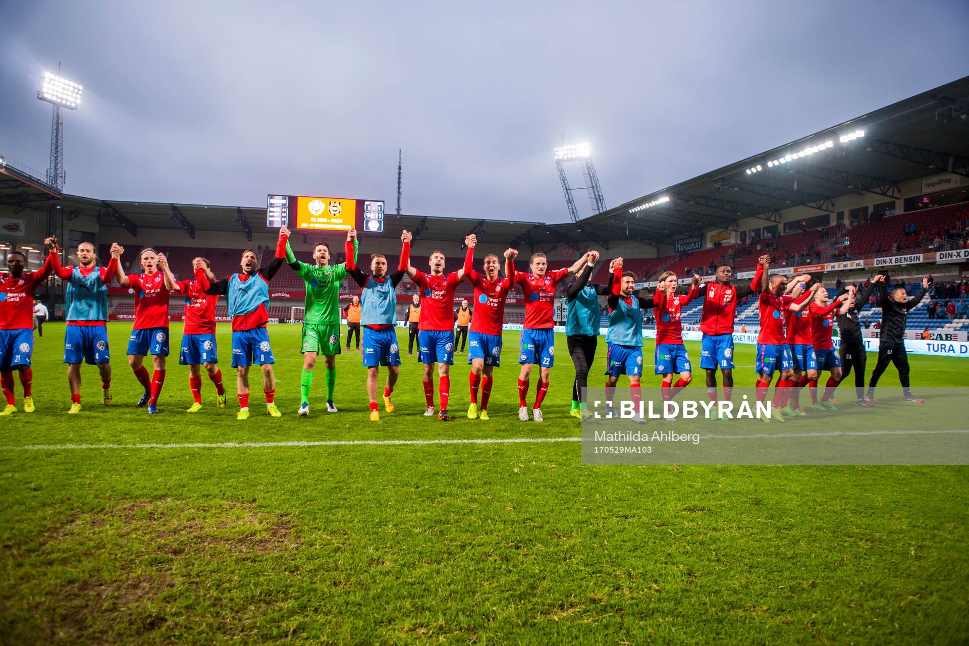 Helsingborgs spelare jublar