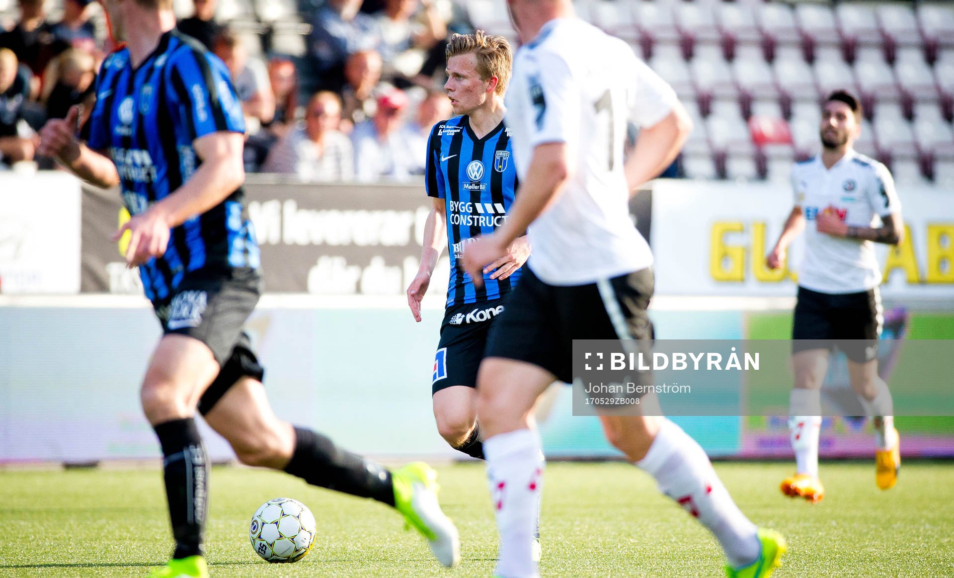 9 Sirius Oscar Kindlund gör sin första match från start