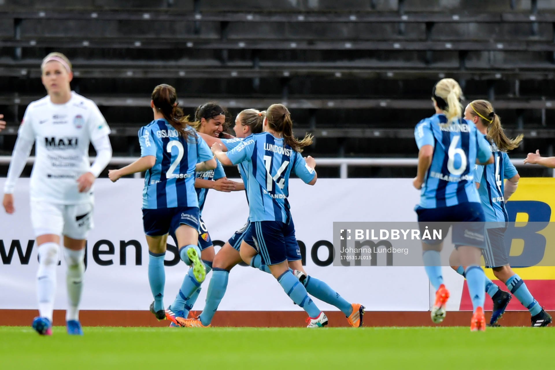 Djurgårdens Tempest-Marie Norlin jublar efter 1-0 under fotbollsmatchen i Damallsvenskan mellan Djurgården och Eskilstuna den 31 maj 2017 i Stockholm.