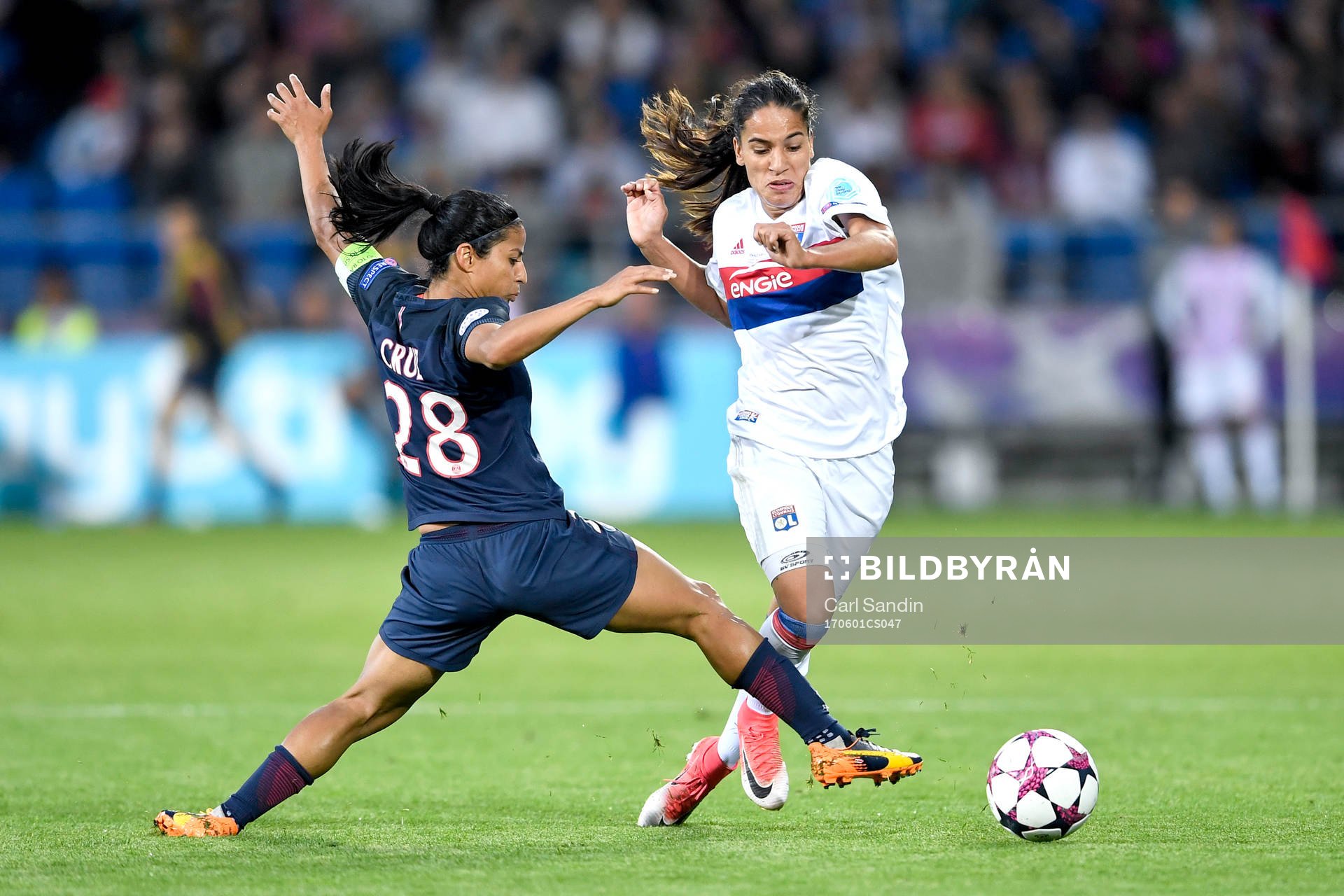 Paris Shirley Cruz Trana och Lyons Amel Majri