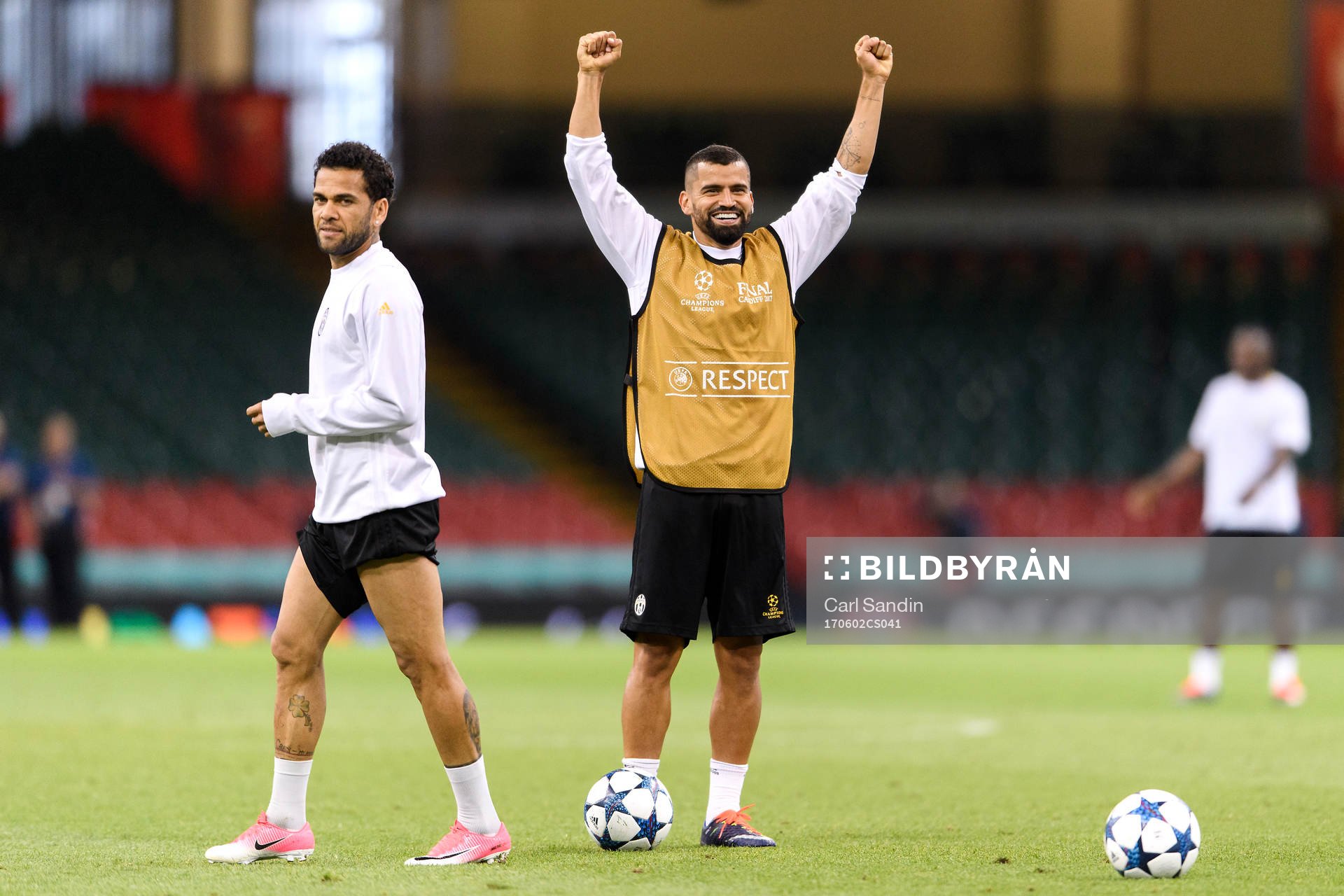 Dani Alves och Tomas Rincon
