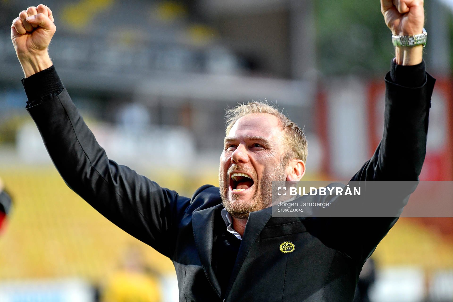 Elfsborgs manager Magnus Haglund jublar