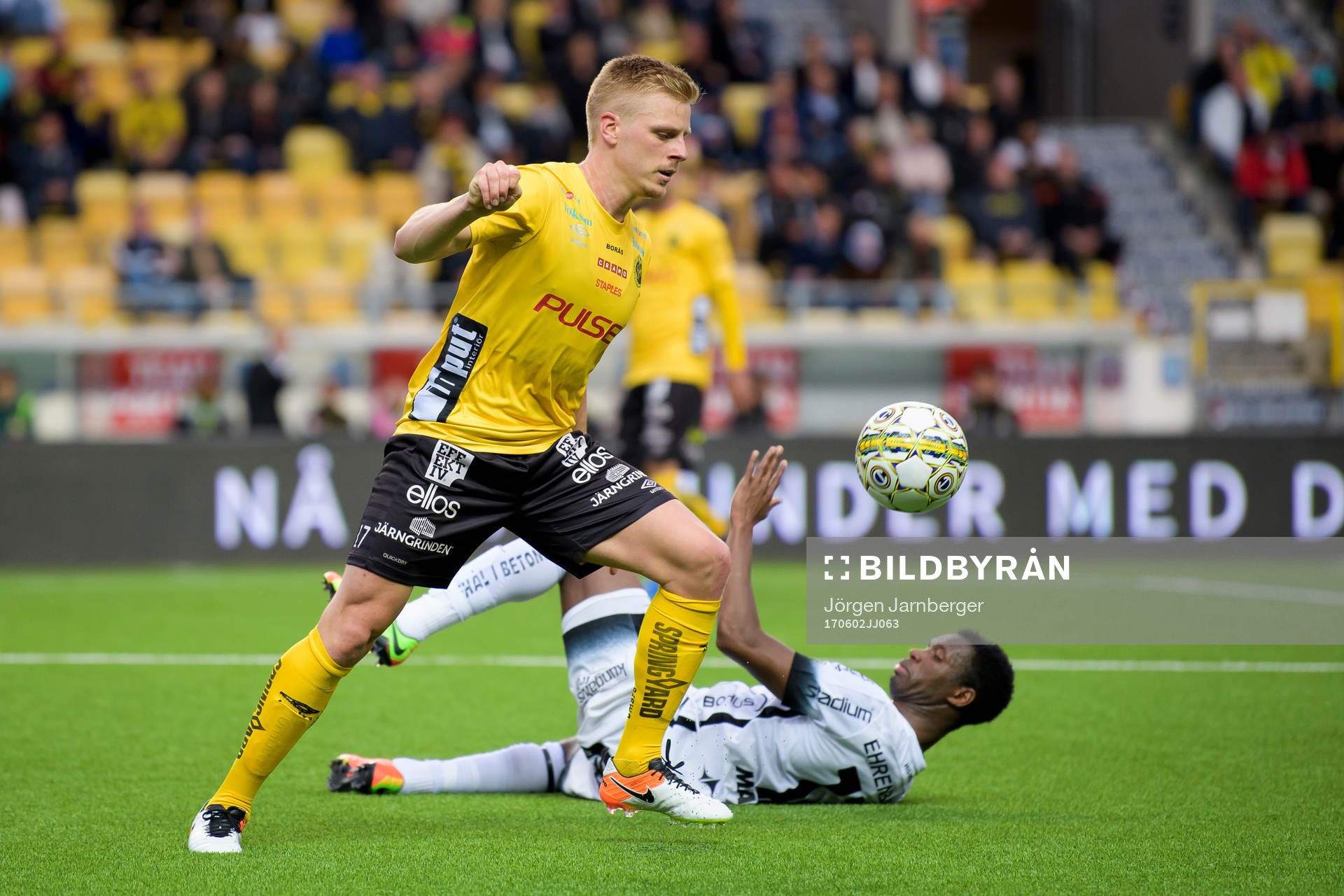 Elfsborgs Per Frick och Häckens Mohammed Abubakari