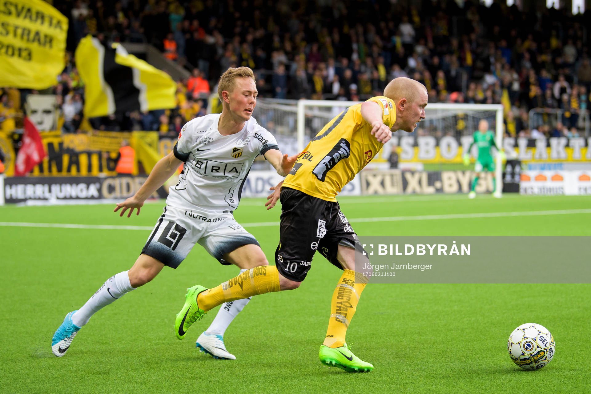 Elfsborgs Simon Lundevall och Häckens Joel Andersson