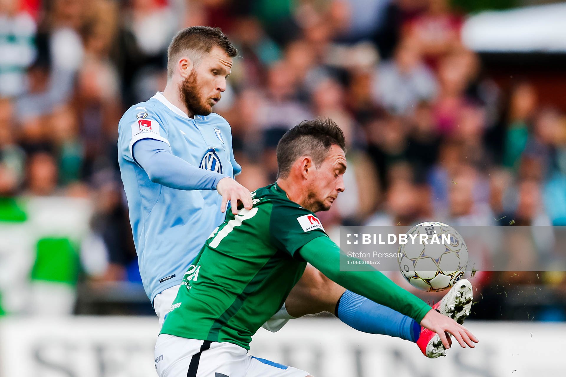 Malmö FFs Lasse Nielsen och Jönköpings Daryl Smylie