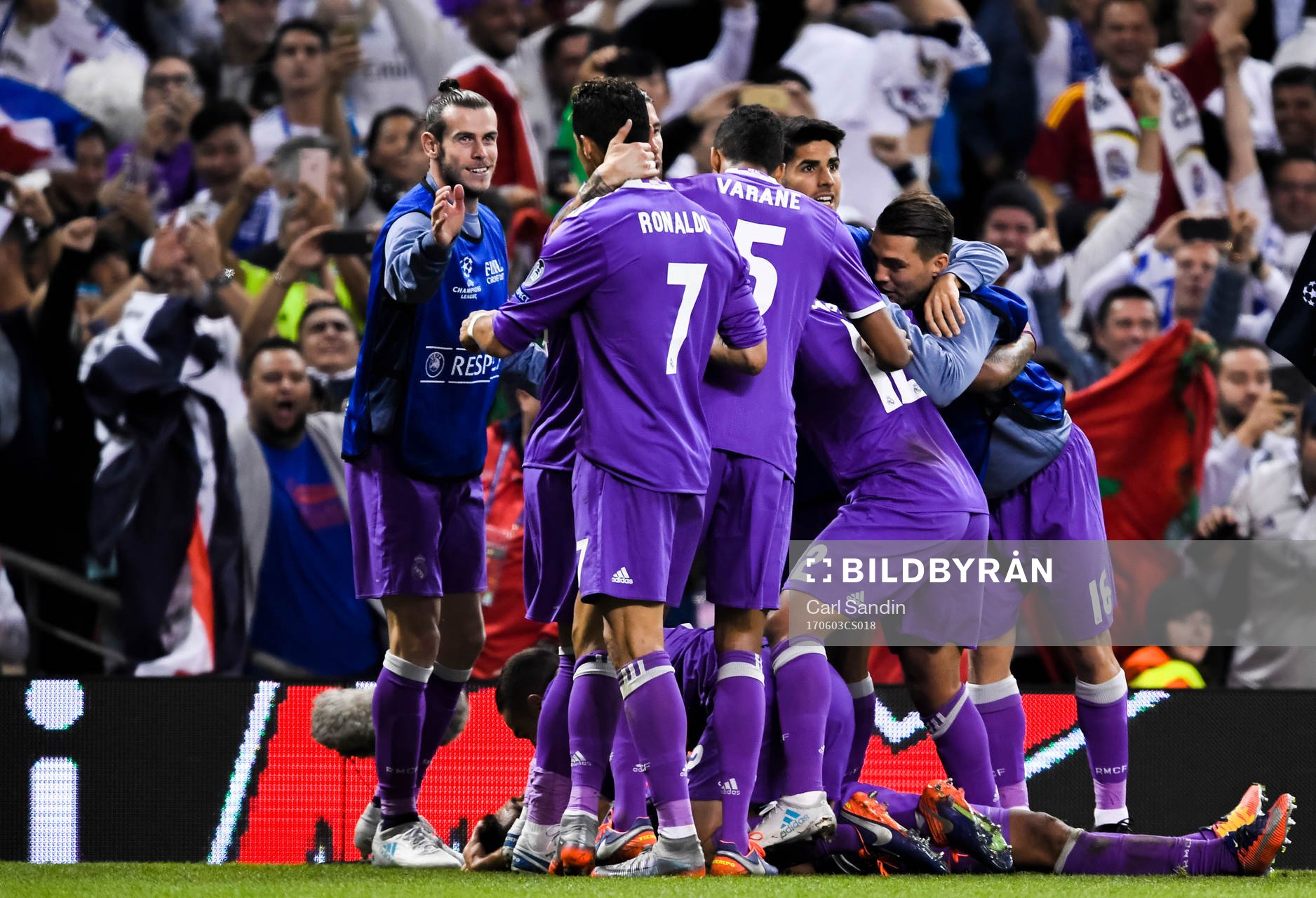 Real Madrids spelare jublar