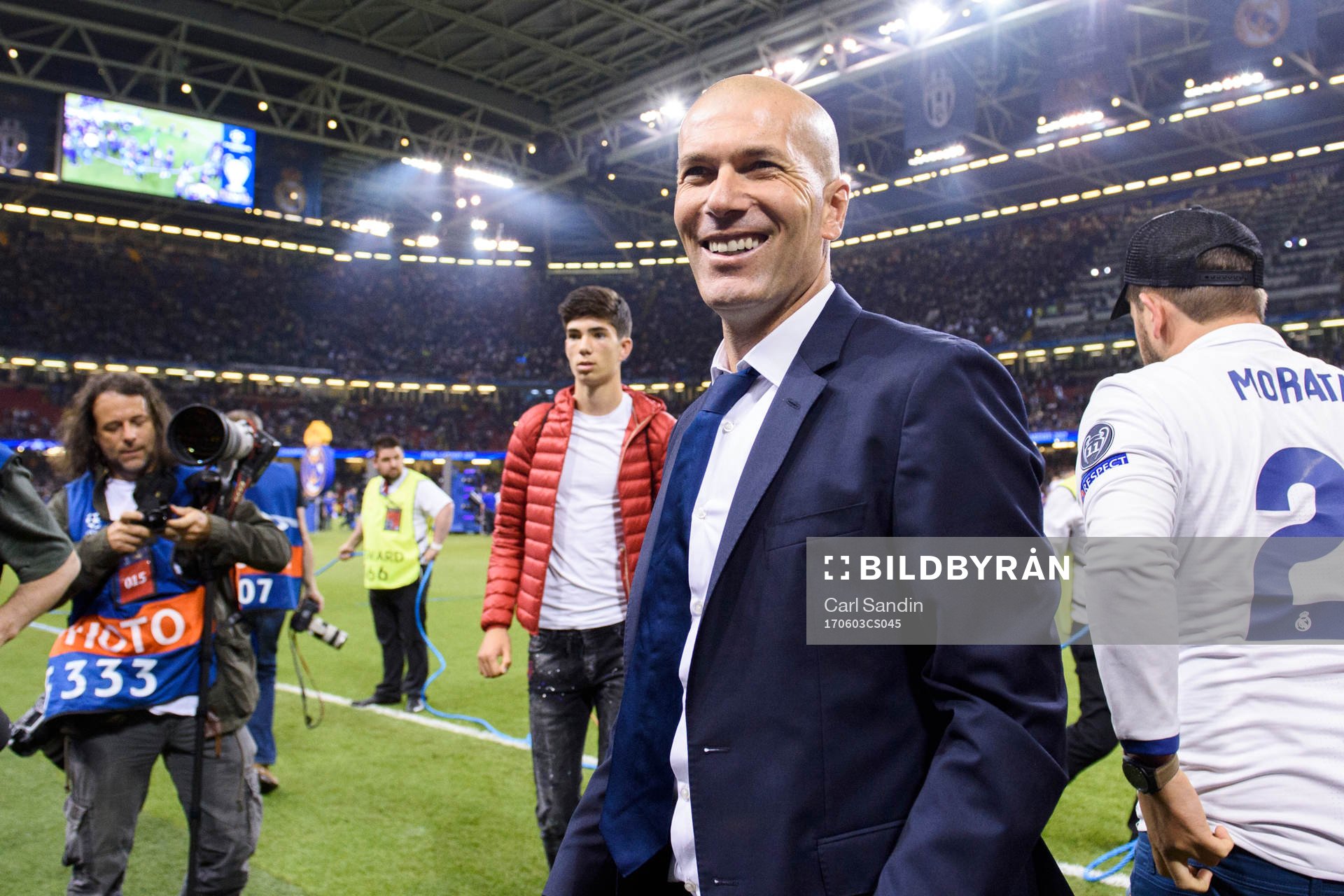 Real Madrids tränare Zinedine Zidane jublar efter finalen i Champions League mellan Juventus och Real Madrid den 3 juni 2017 i Cardiff.