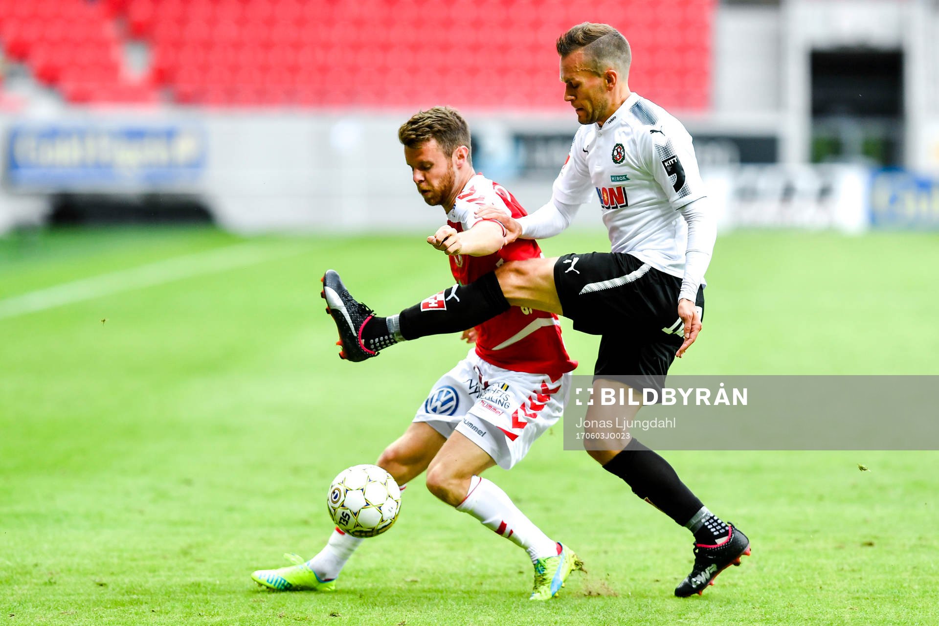 Kalmars Måns Söderqvist och Örebros Logi Valgardsson
