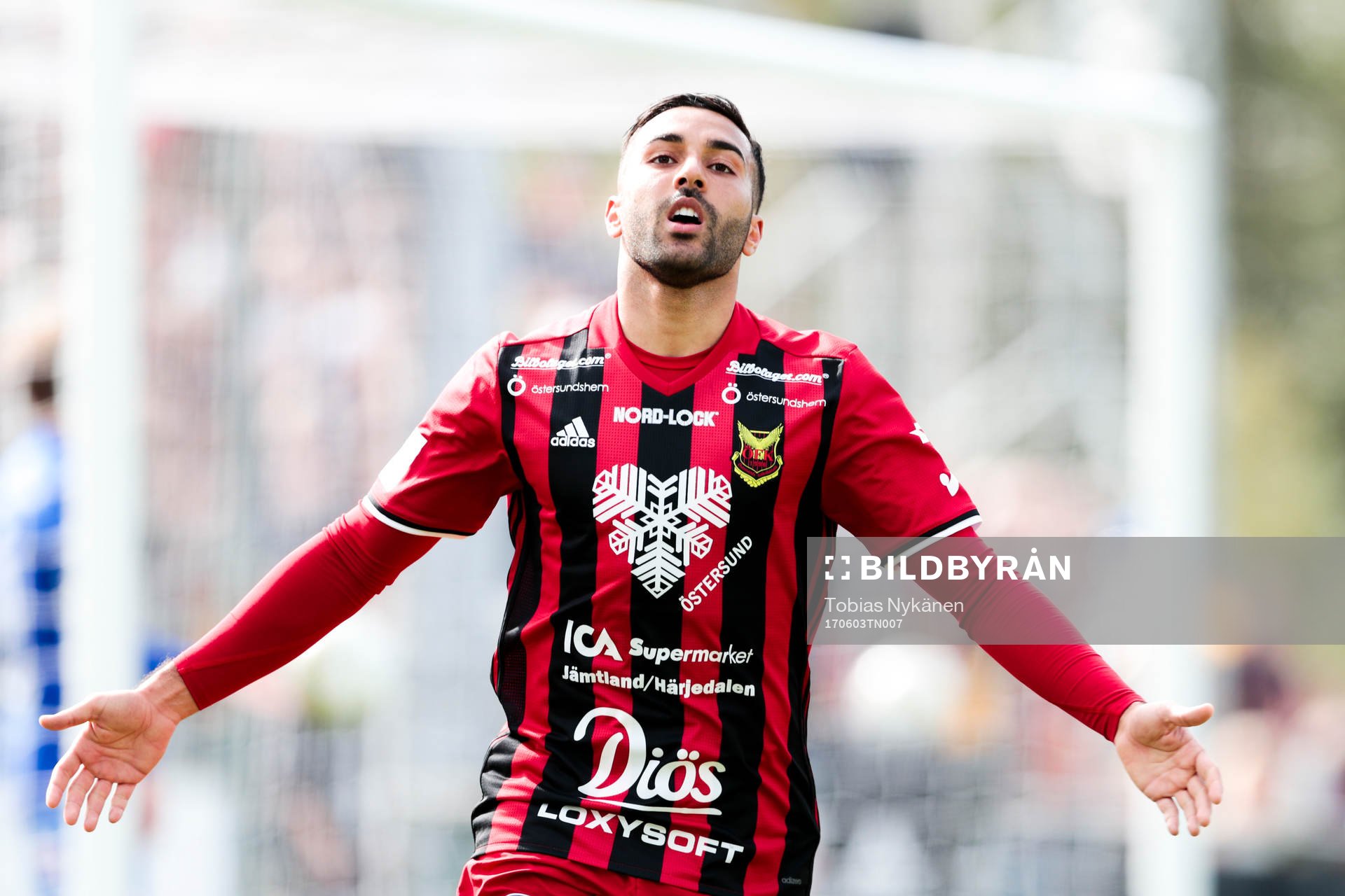 Östersunds Saman Ghoddos jublar
