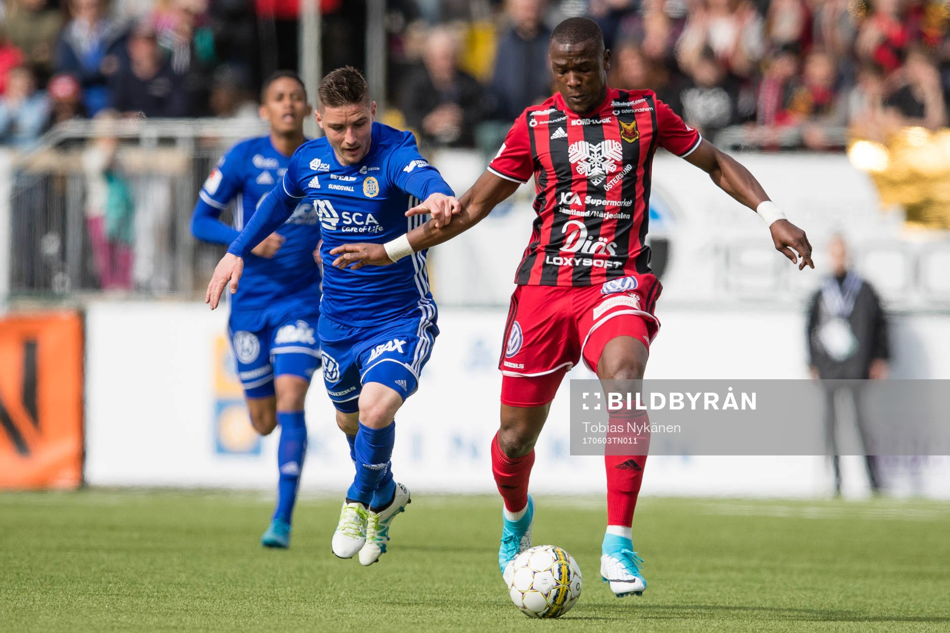 Östersunds Alhaji Gero mot Sundsvalls Kristinn Freyr