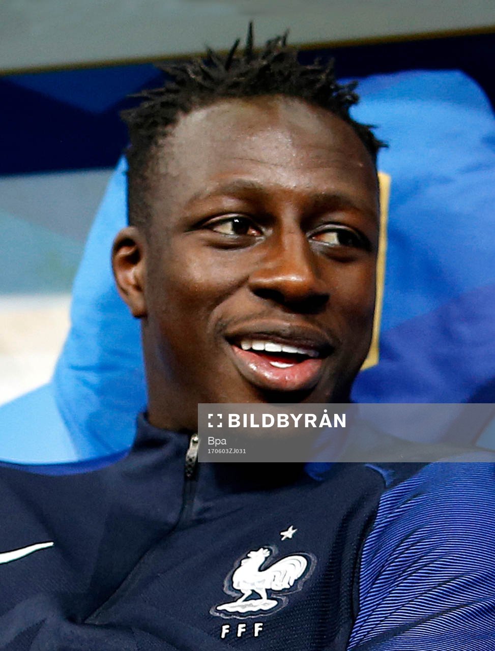 Benjamin Mendy , Frankrike