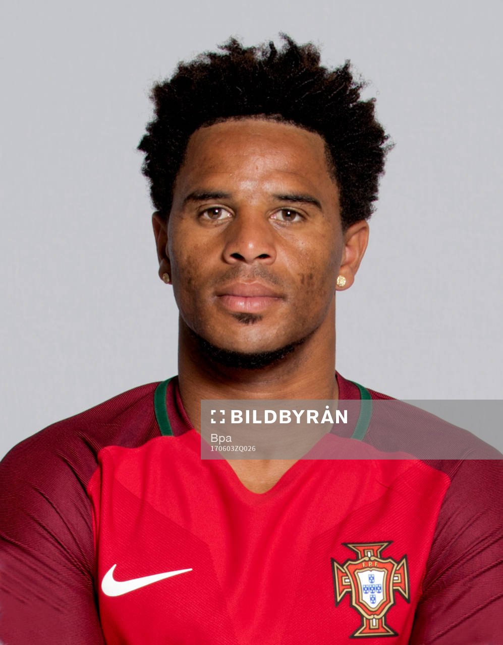 Eliseu Pereira dos Santos, Portugal