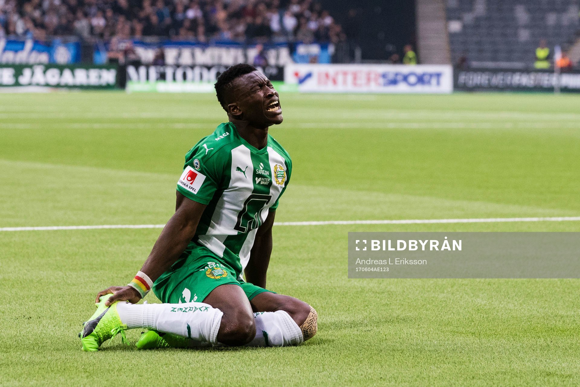 Hammarbys Joseph Aidoo grinar illa