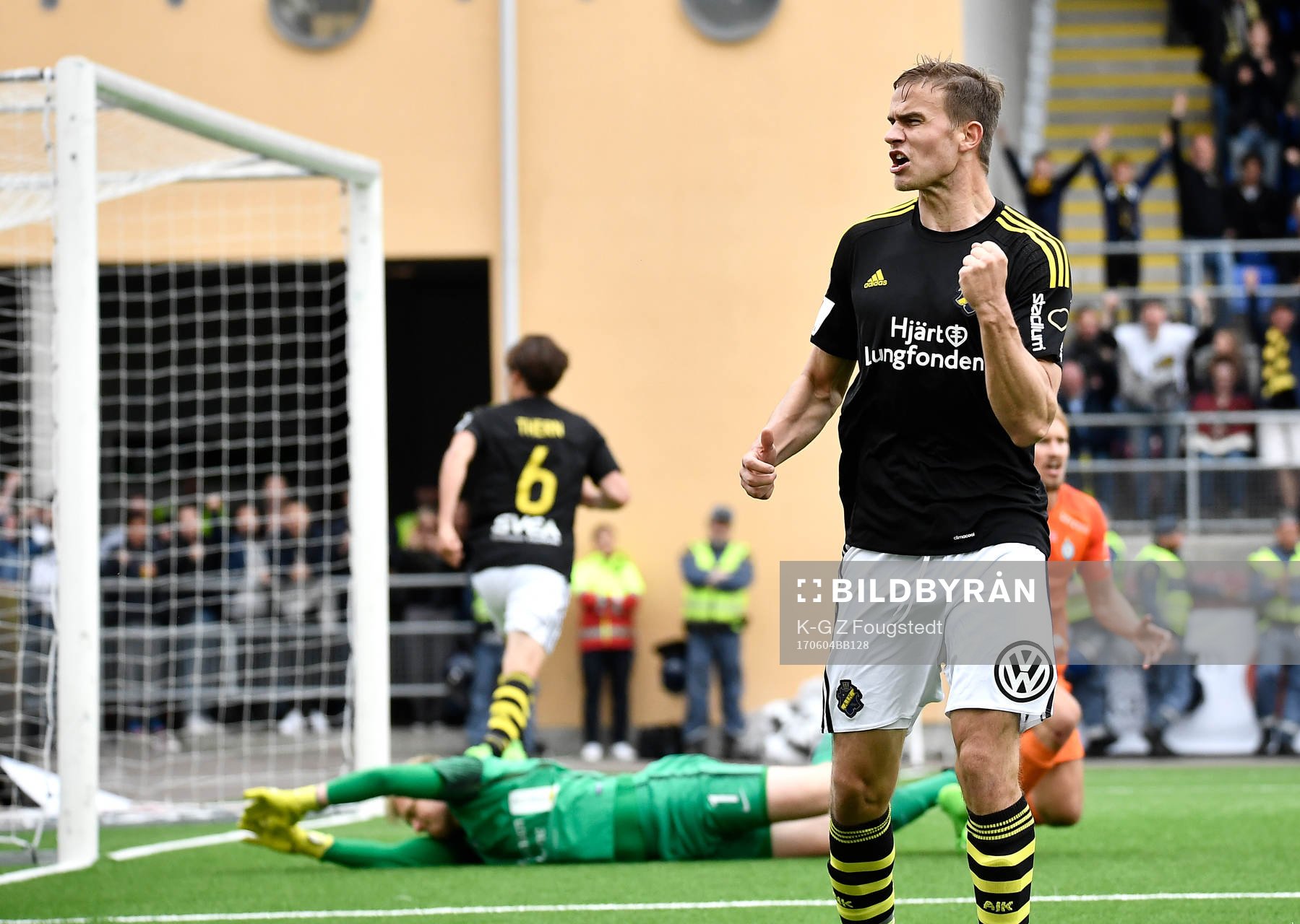 Eero Markkanen jublar