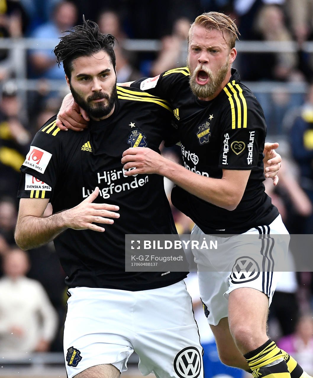 Denni Avdic och Daniel Sundgren jublar