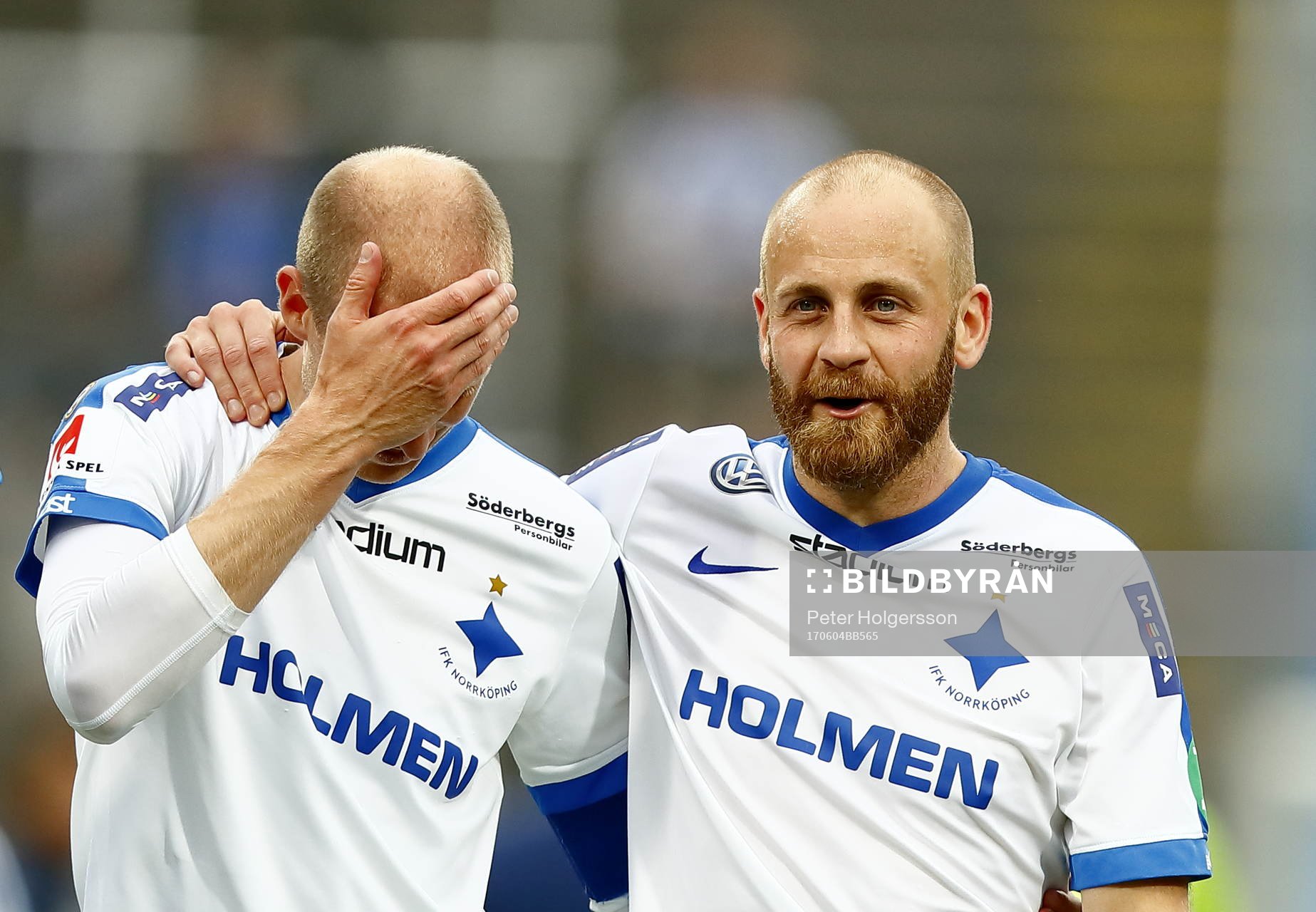 Norrköpings Andreas Johansson och Daniel Sjölund jublar