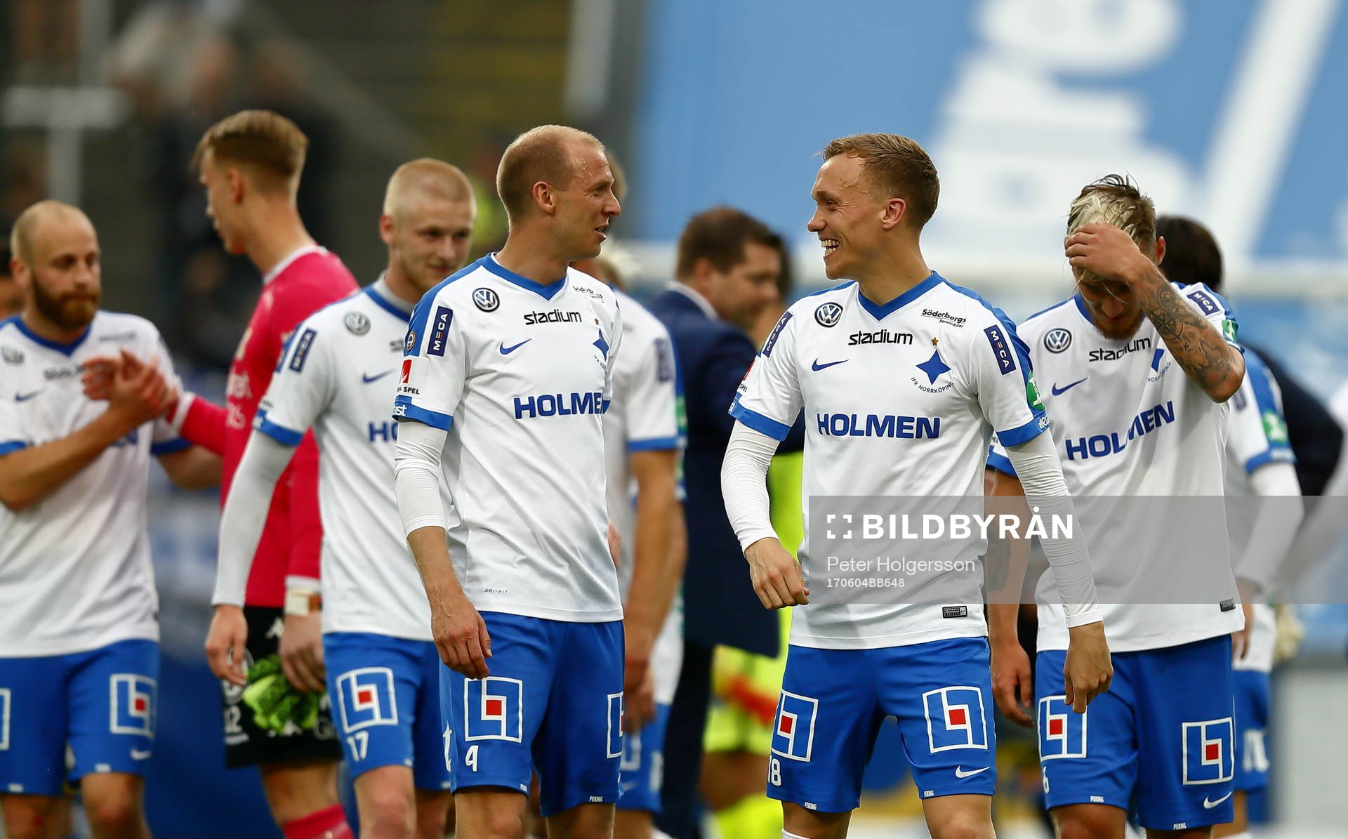 Norrköpings spelare med Andreas Johansson och Gudmundur
