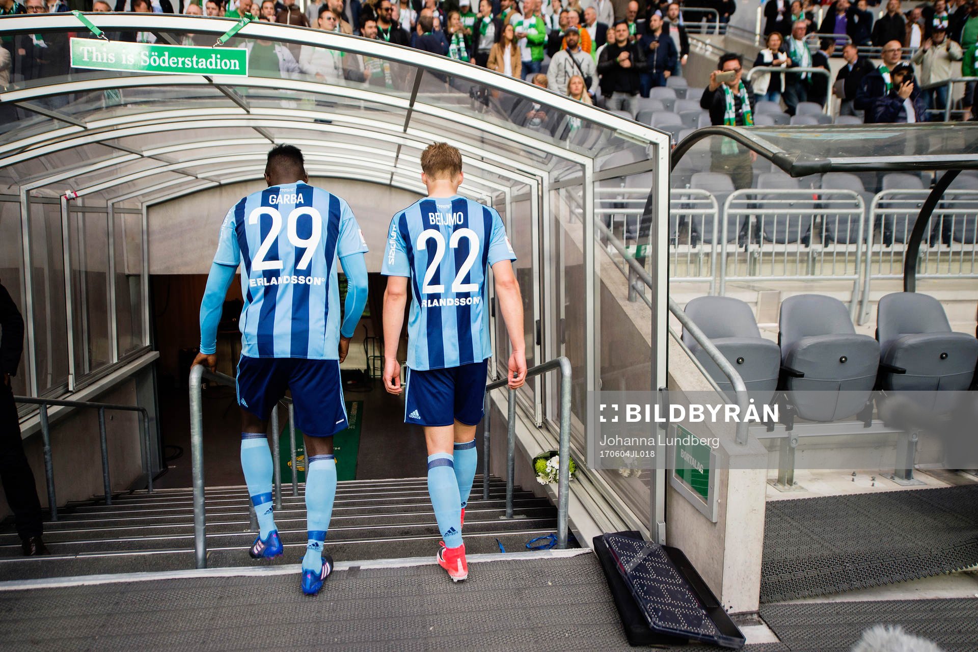 Djurgårdens Haruna Garba och Felix Beijmo deppar