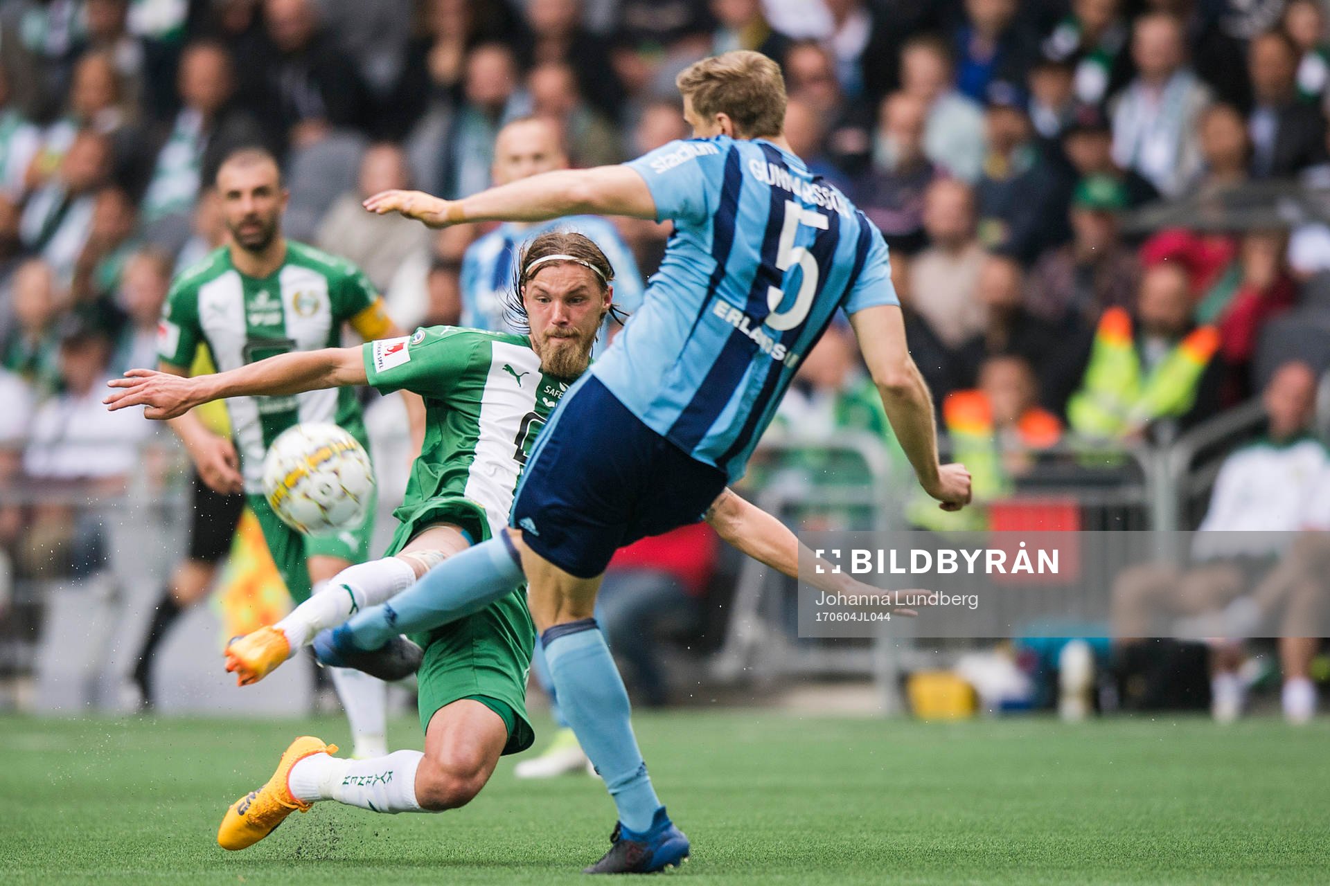 Hammarbys Björn Paulsen mot Djurgårdens Niklas Gunnarsson
