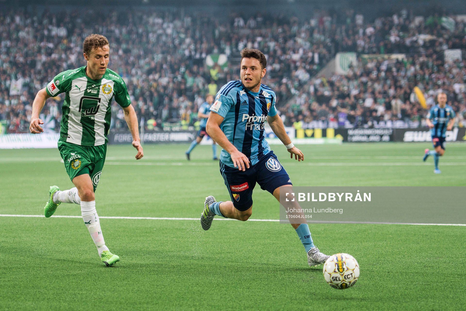 Hammarbys Fredrik Torsteinbö och Djurgårdens Kerim Mrabti
