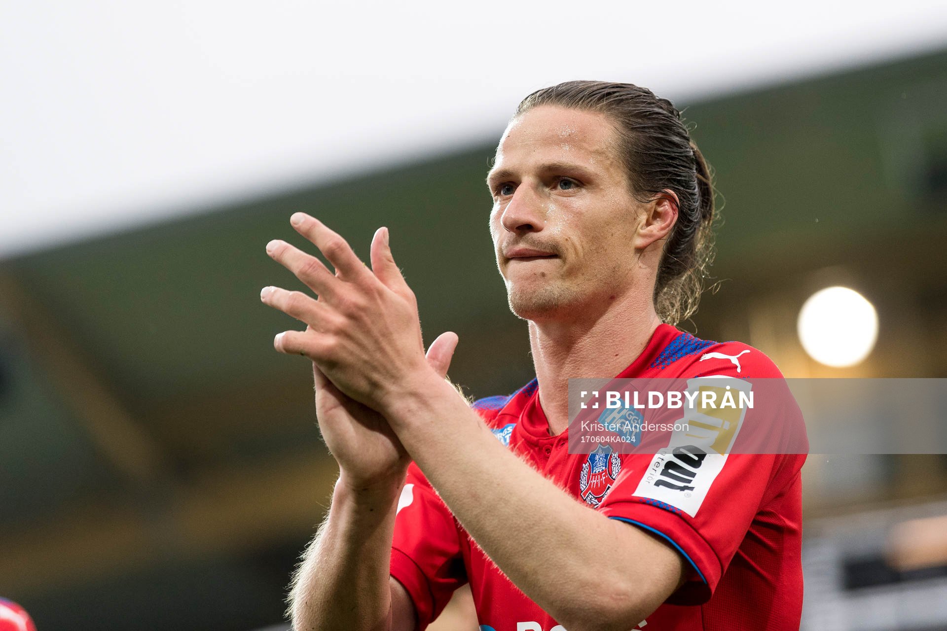 Helsingborgs Jesper Lange tackar publiken