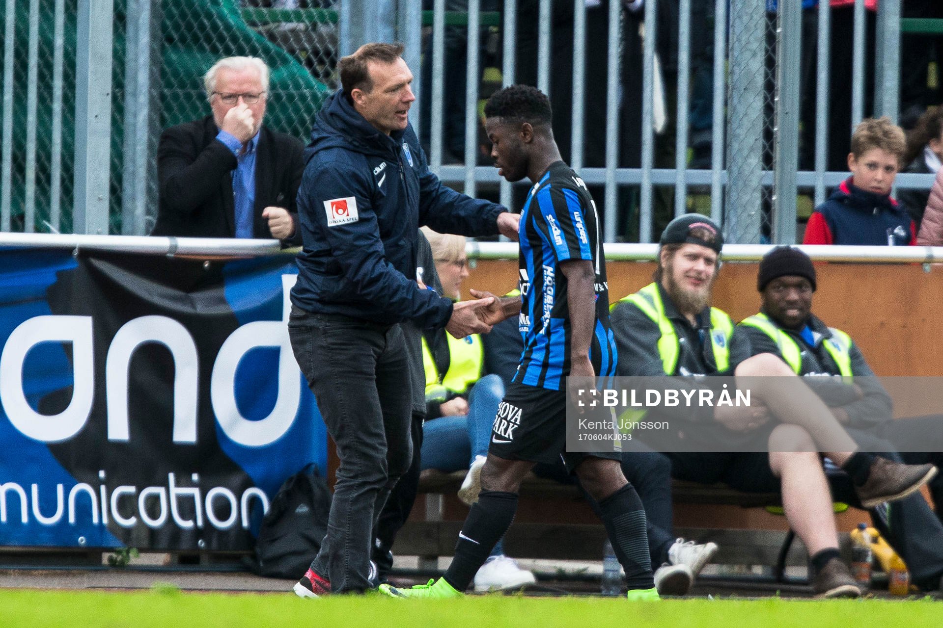 Sirius Kingsley Kofi Sarfo byts ut och tackas av Sirius
