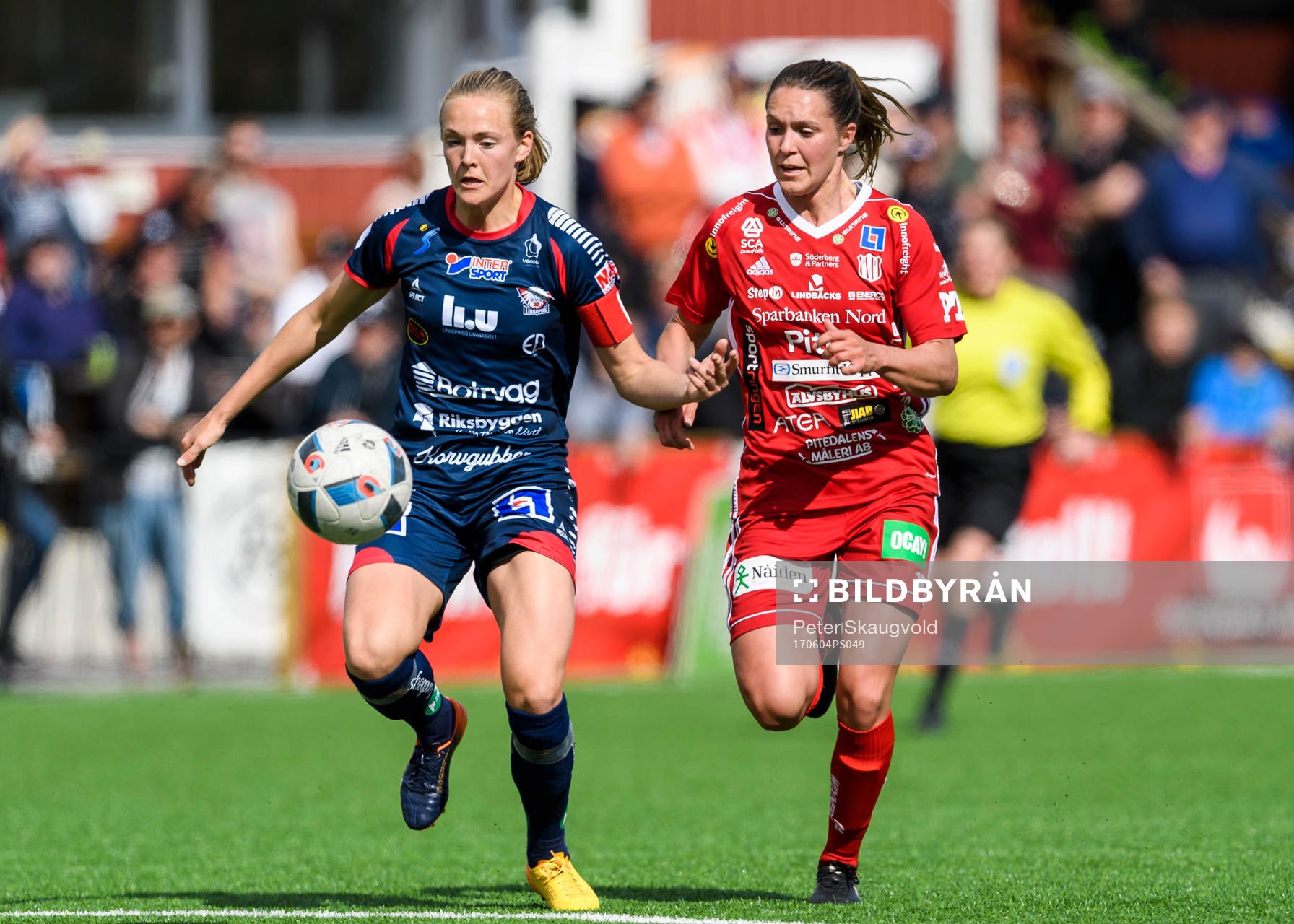 Linköpings Magdalena Eriksson och Piteås Felicia Karlsson