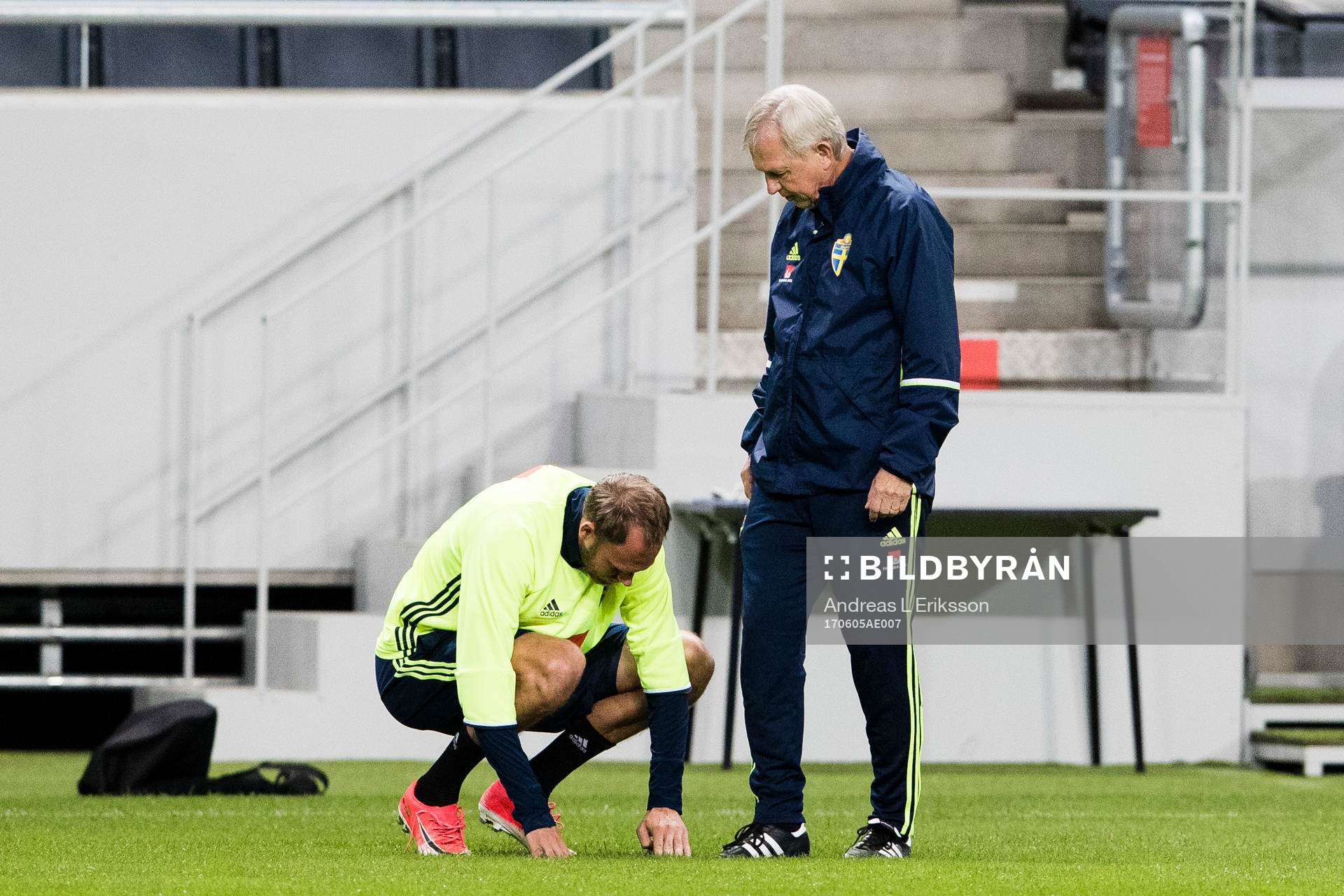 Sveriges Andreas Granqvist och landslagschef Lars Richt