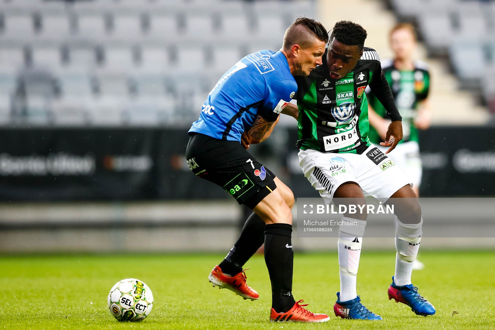Trelleborgs Kristian Haynes och GAIS Rickson Mansiamina