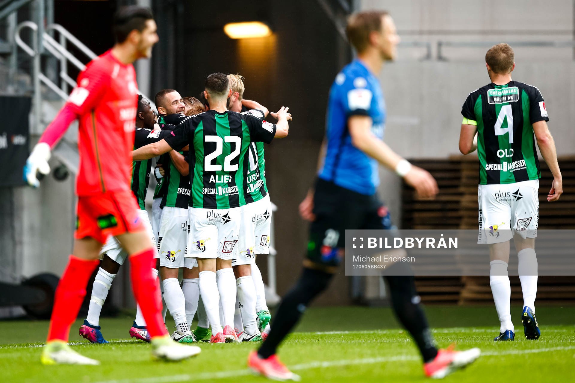 GAIS spelare jublar efter 1-0 av Malkolm Moenza under fotbollsmatchen i Superettan mellan GAIS och Trelleborg den 5 juni 2017 i Göteborg.